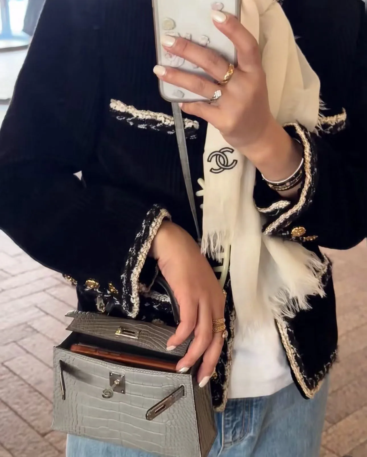 Women's Jumpers And Sweaters CHANEL 18065009