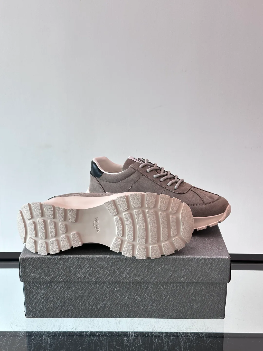 Men's Sneakers PRADA 18449483