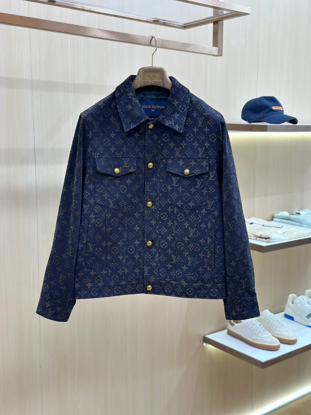 Куртки И Пуховики Мужские Louis Vuitton 18599282