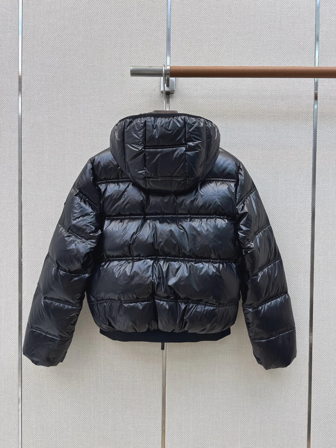 Women's Jackets And Down Jackets MONCLER 18012426