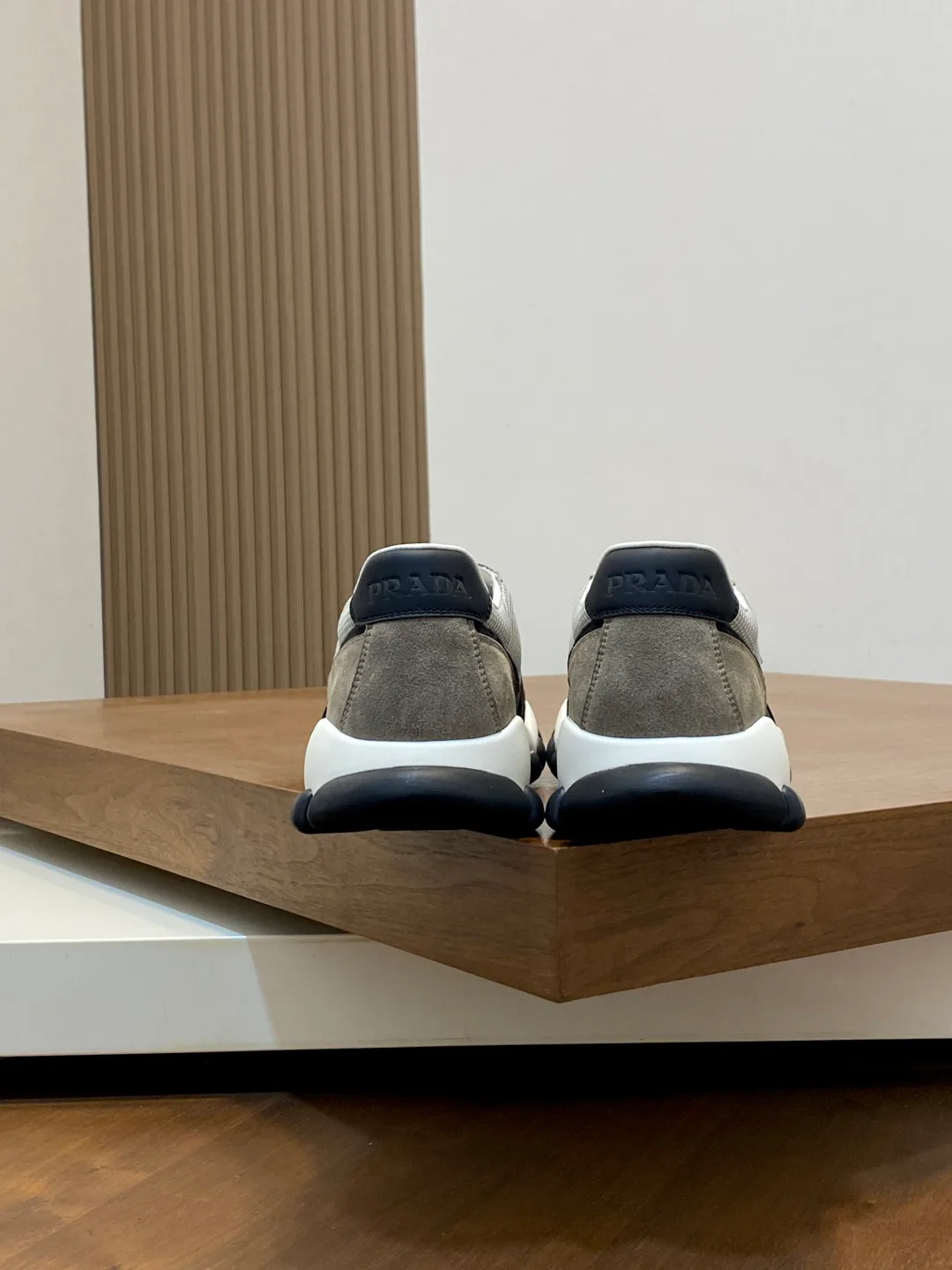 Men's Sneakers PRADA 18055224