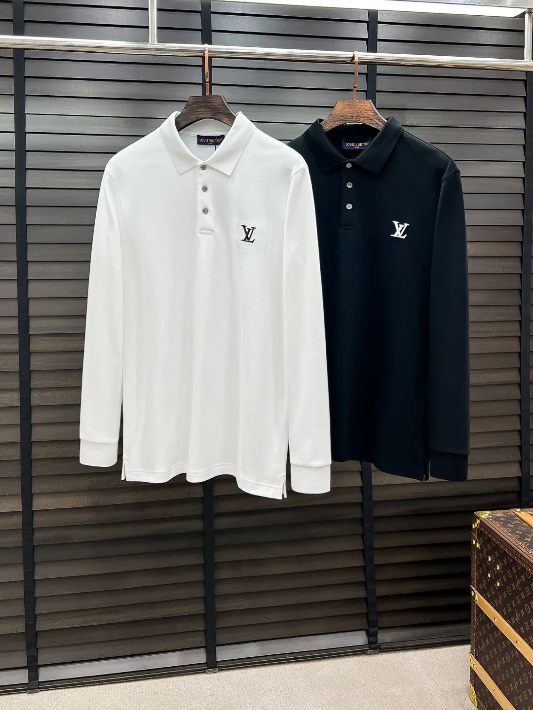 Men's Shirts LOUIS VUITTON 17934355