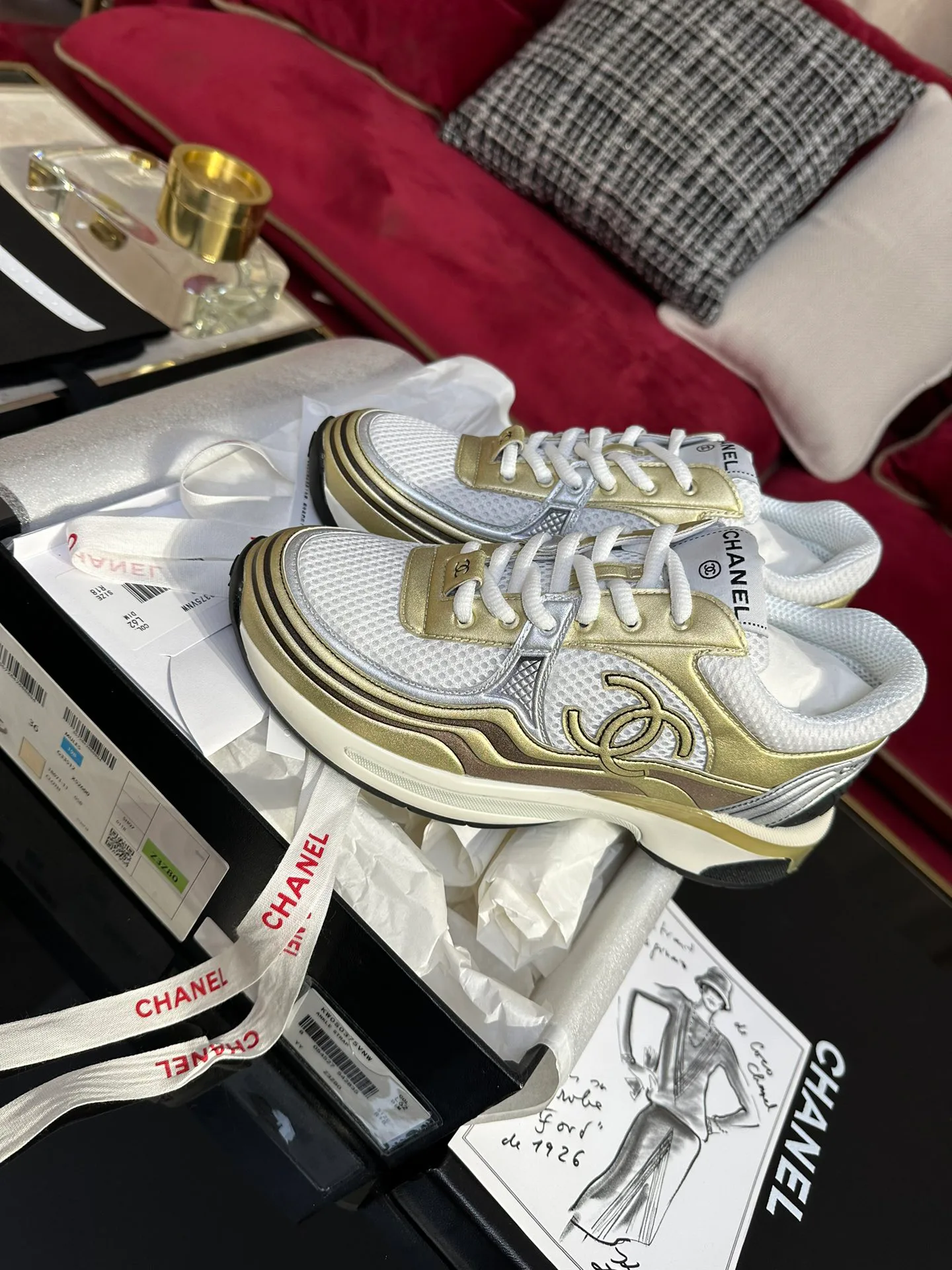 Women's Sneakers CHANEL 17679776