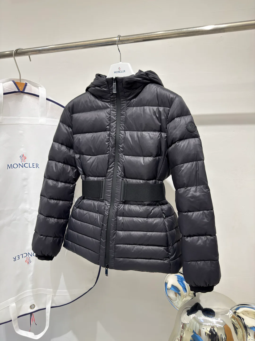 Куртки И Пуховики Мужские Moncler 18683855