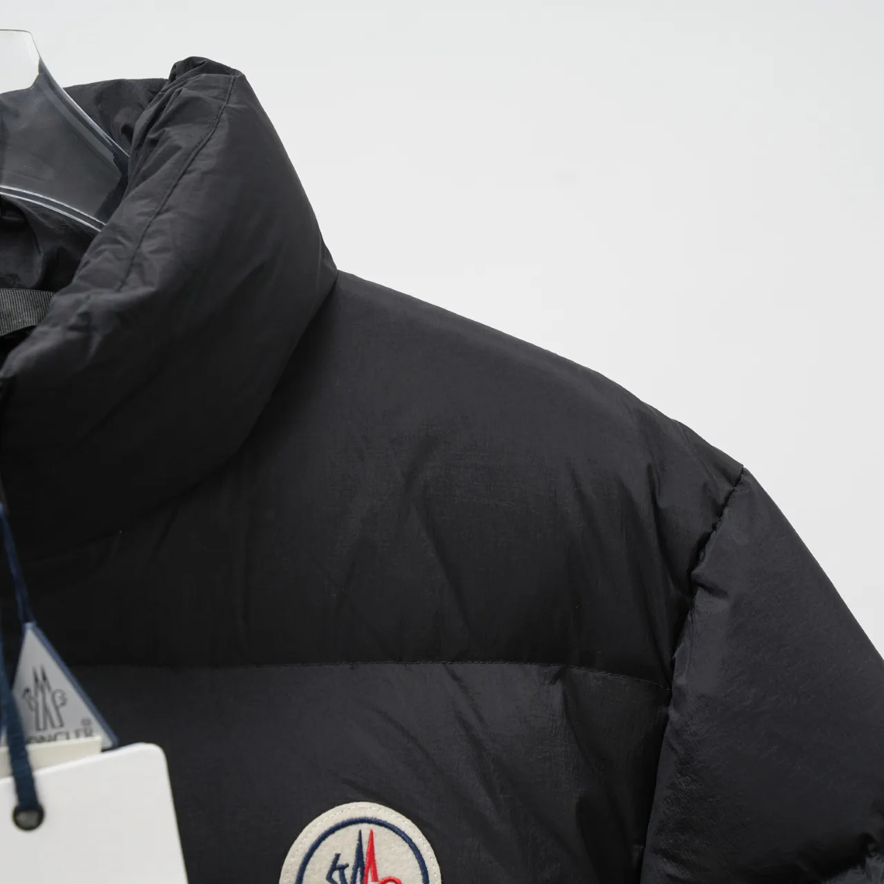 Куртки И Пуховики Мужские Moncler 18645506