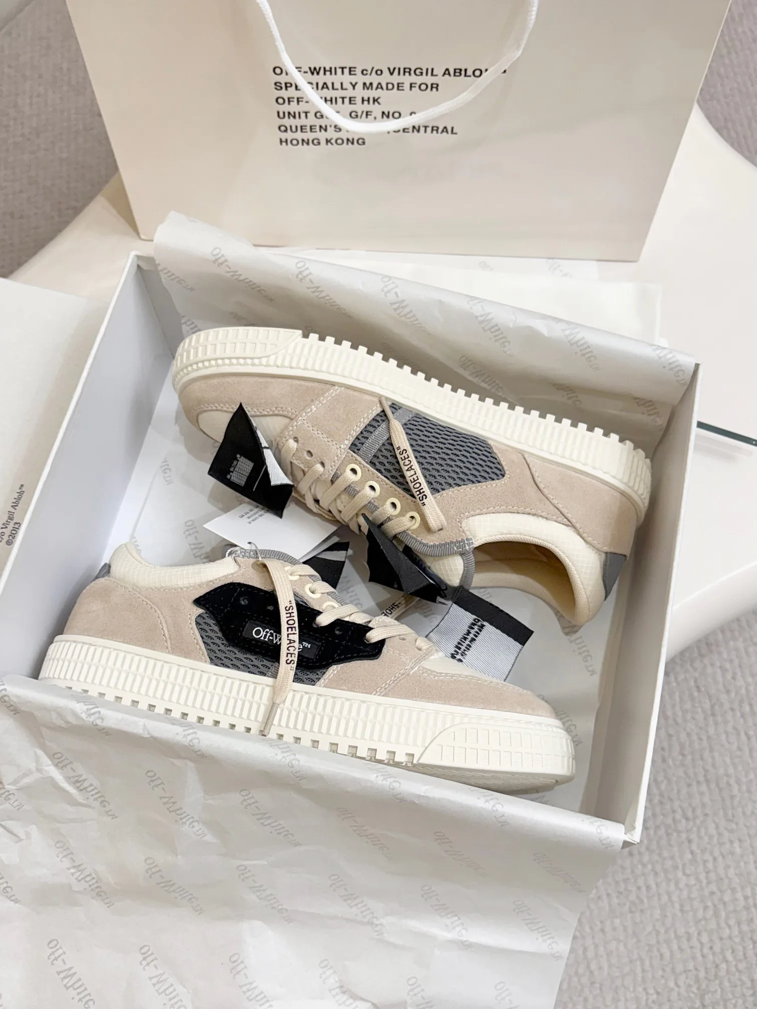 Women's Sneakers OFF-WHITE 18103207