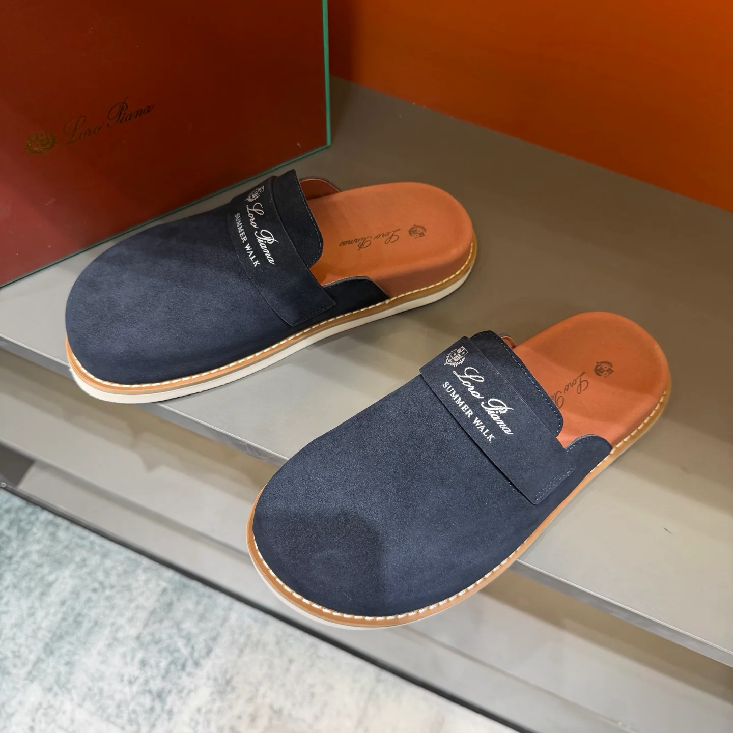 Women's Mules And Clogs LORO PIANA 18400812