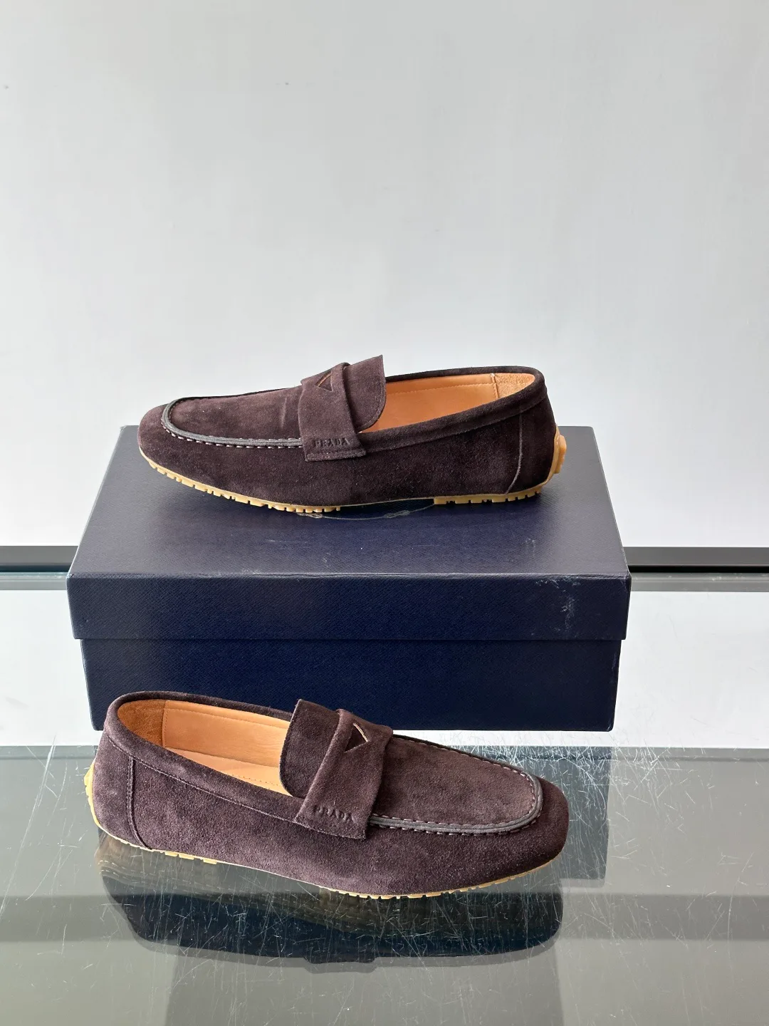 Men's Loafers And Dress Shoes PRADA 17447555