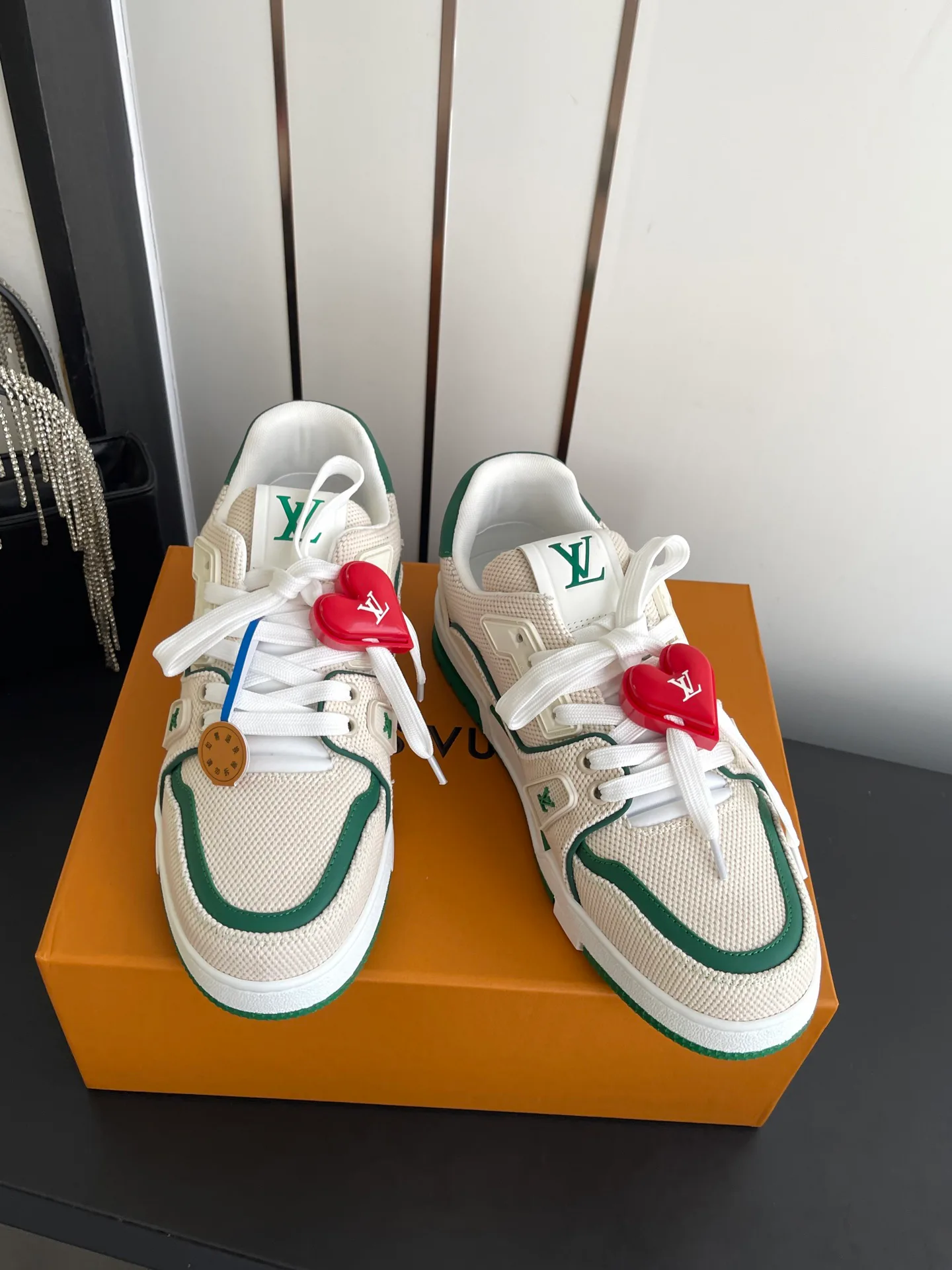 Women's Sneakers LOUIS VUITTON 17673236