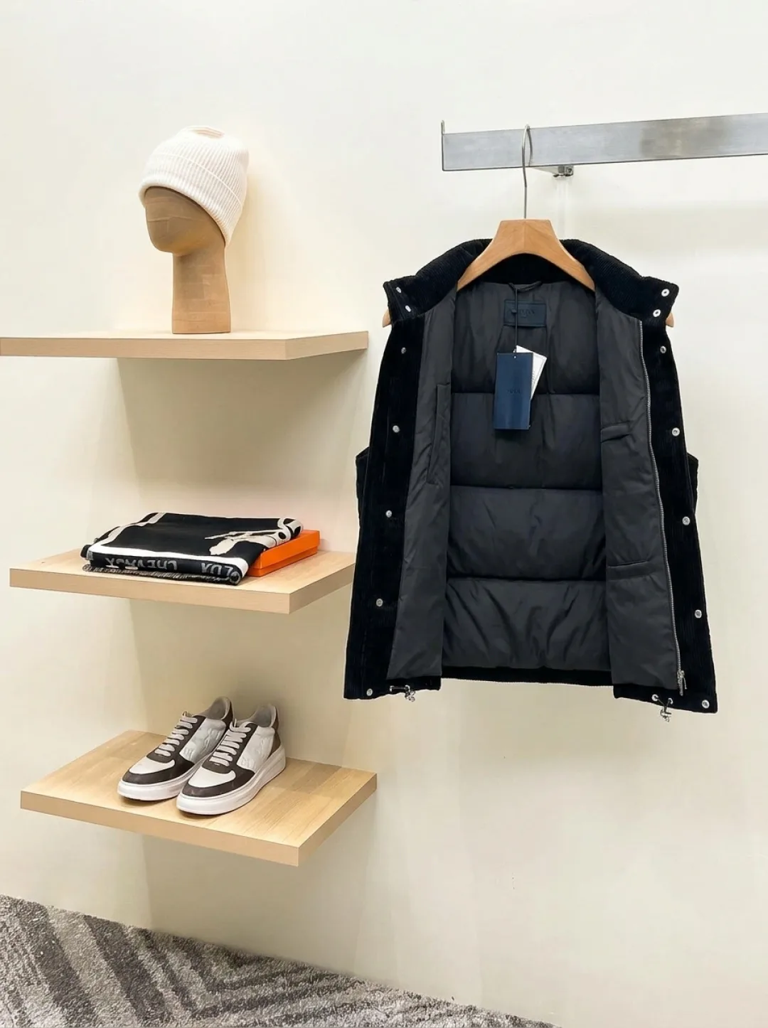 Жилеты Мужские Prada 18596638