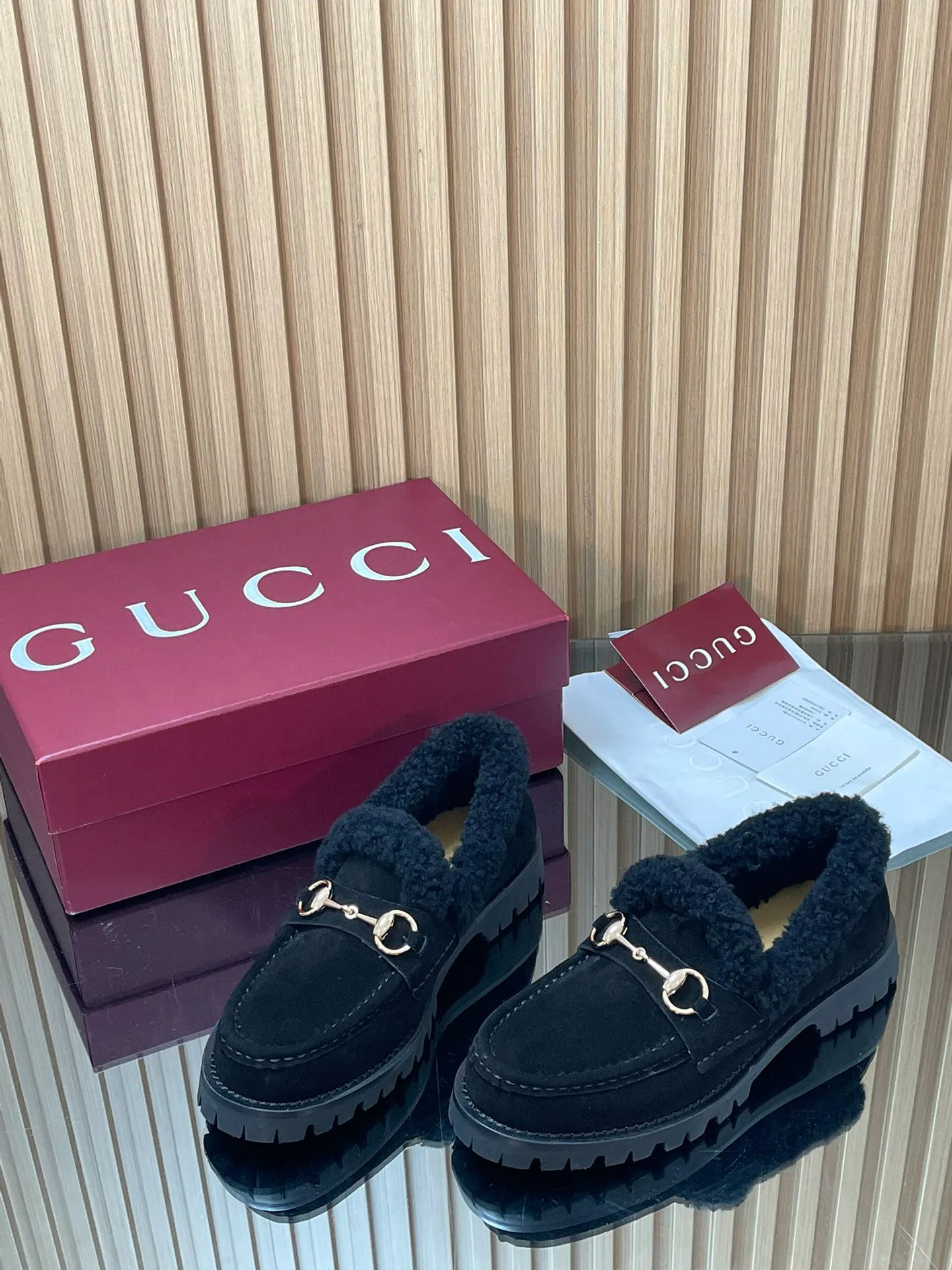 Women's Loafers And Moccasins GUCCI 18187073
