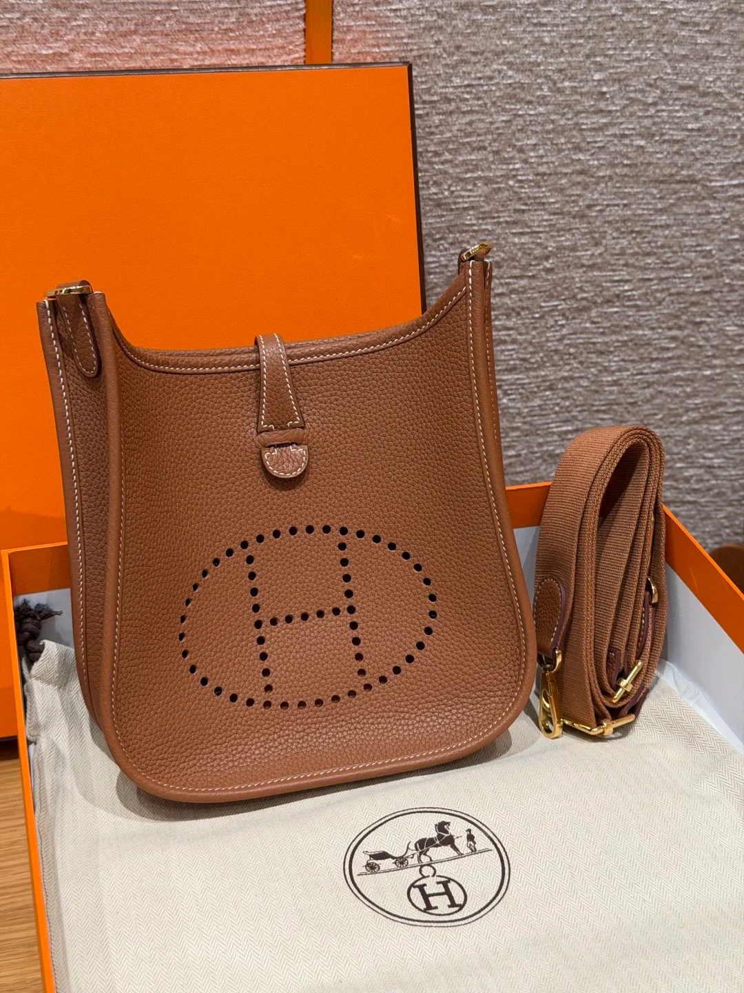 Women's Classic Handbags HERMES 17941973