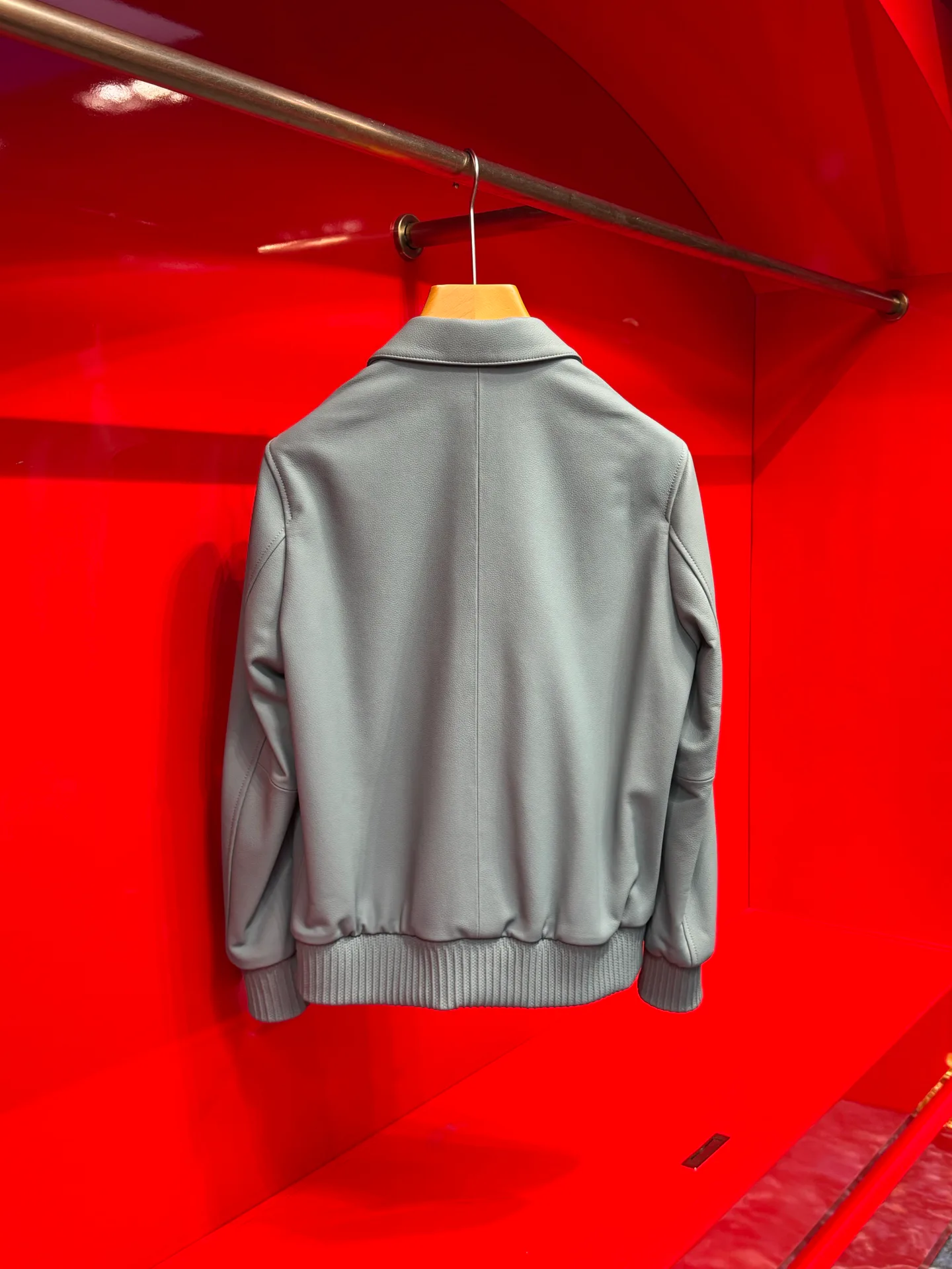 Men's Leather Jackets And Sheepskin Coats HERMES 18372103