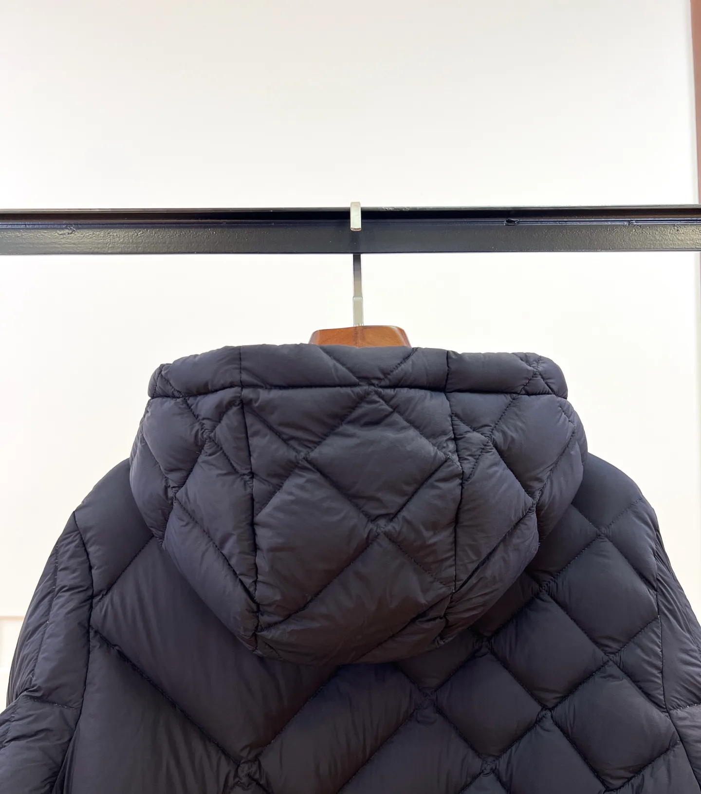 Women's Jackets And Down Jackets BURBERRY 17819551
