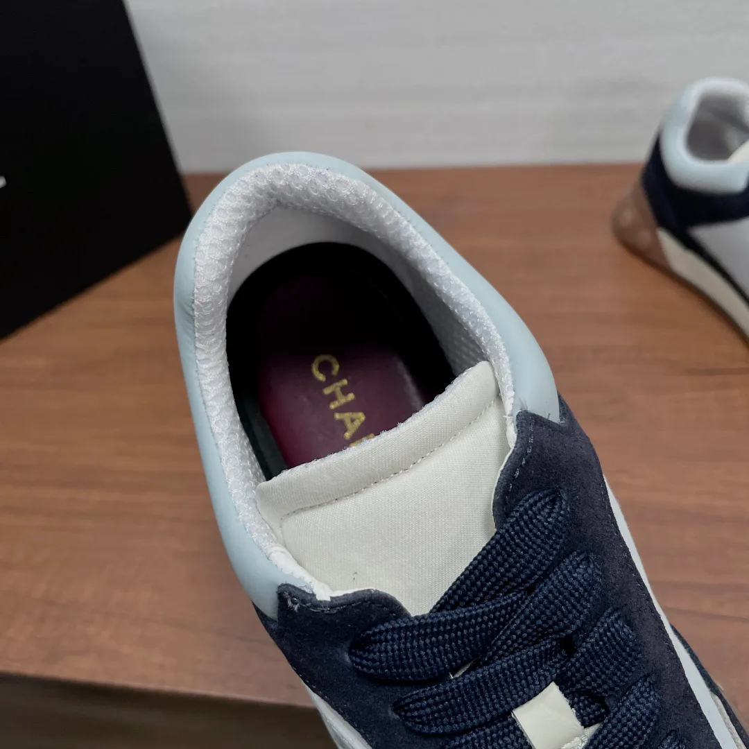 Women's Sneakers CHANEL 18000603