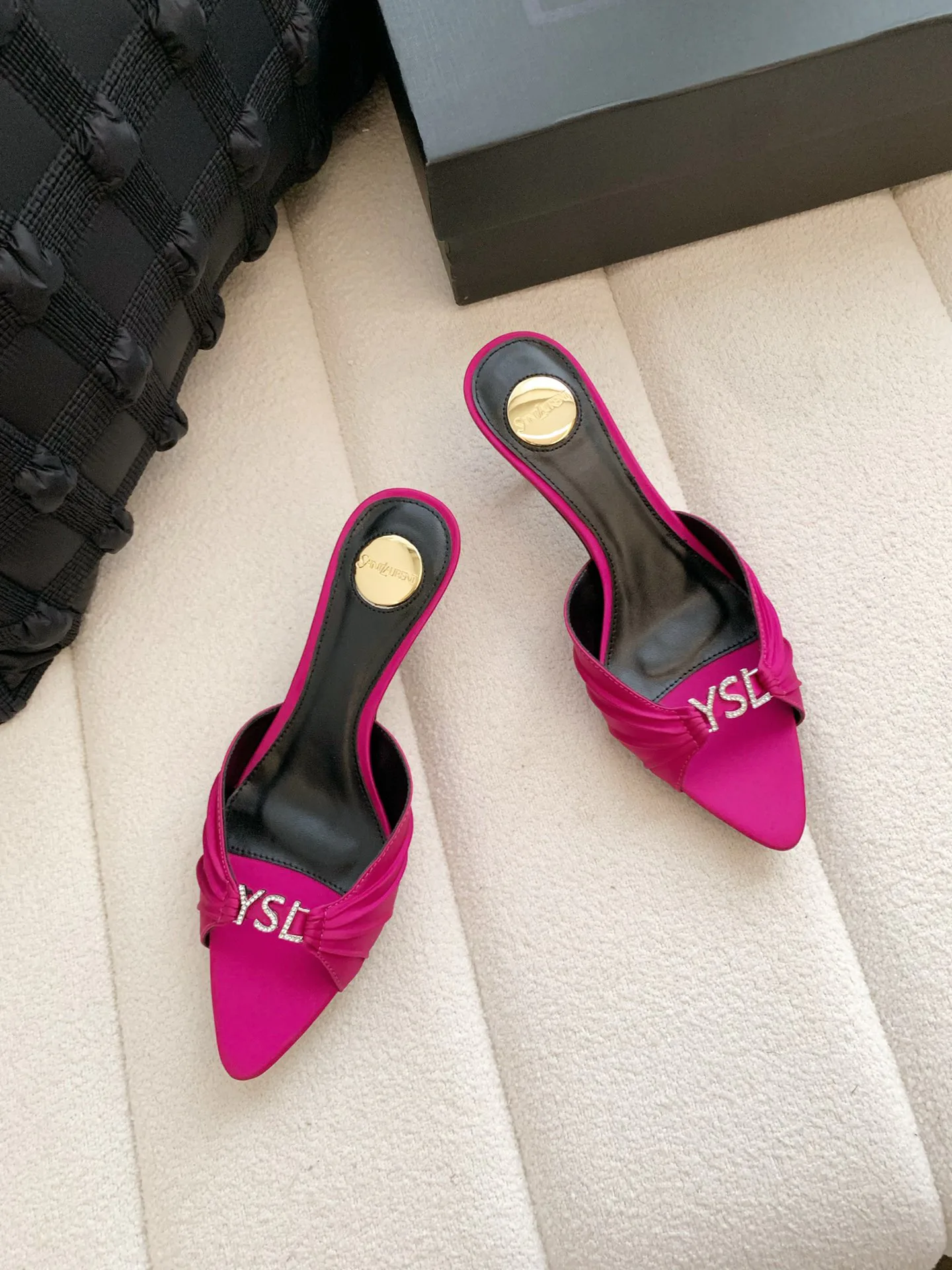 Women's Mules And Clogs SAINT LAURENT 17371765
