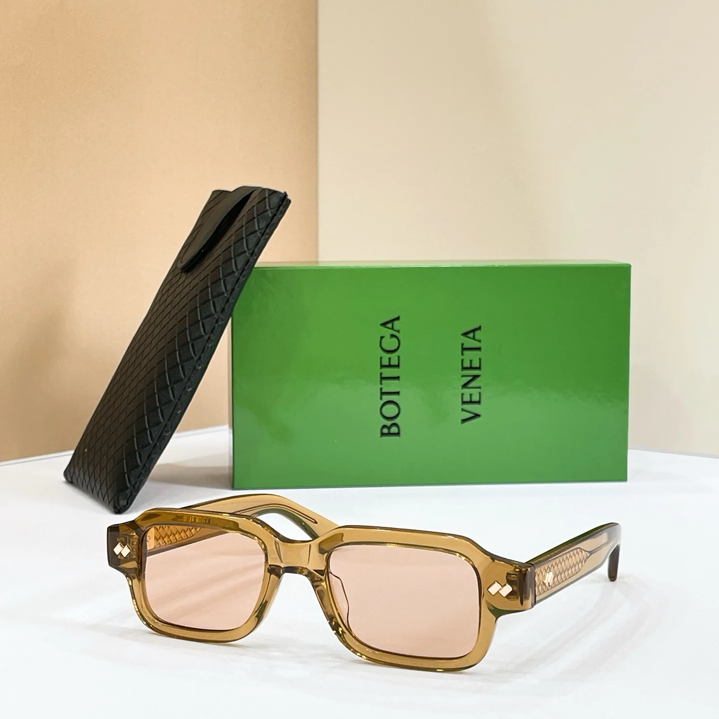 Glasses BOTTEGA VENETA 17495892