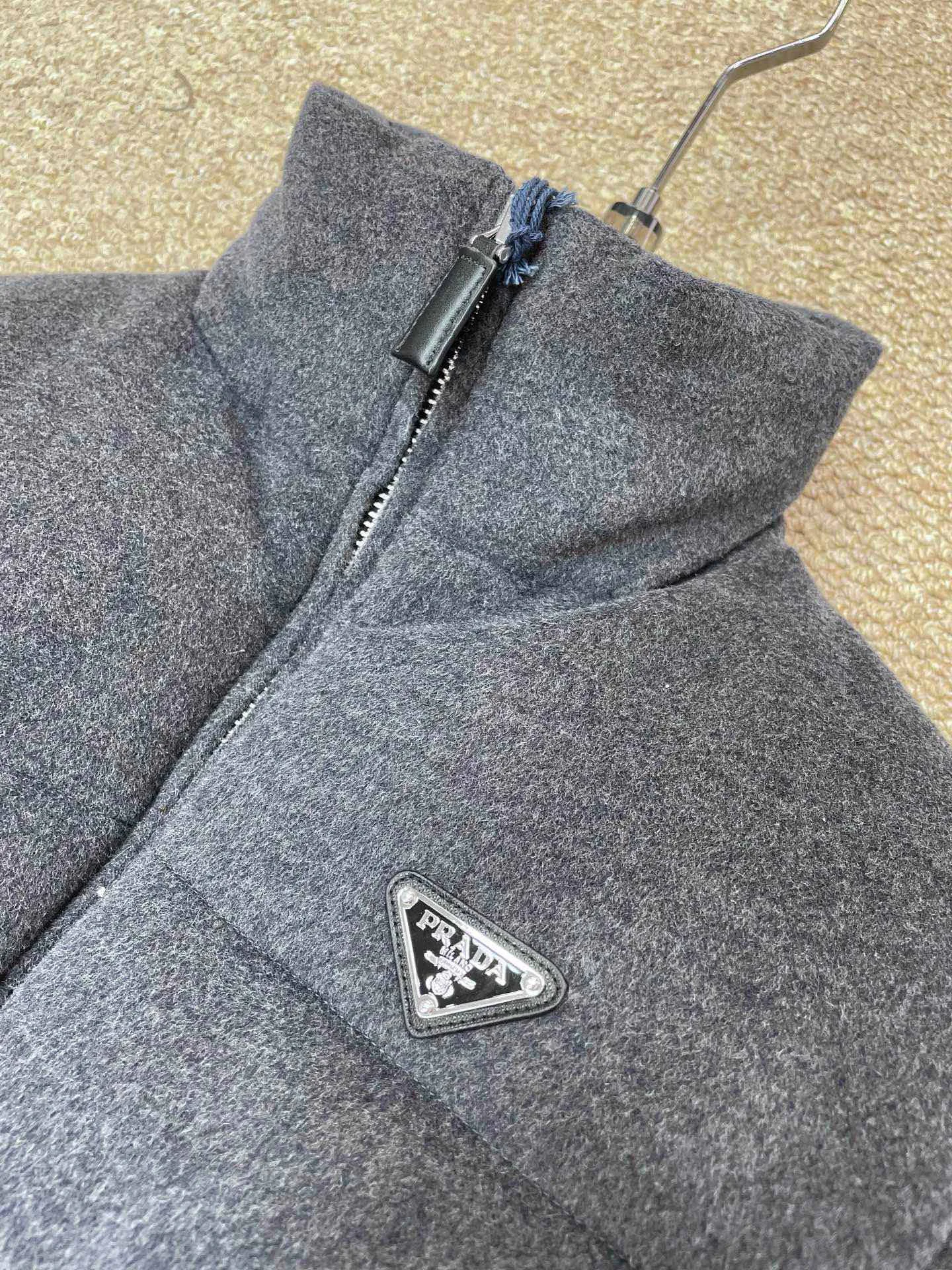 Women's Jackets And Down Jackets PRADA 17850857