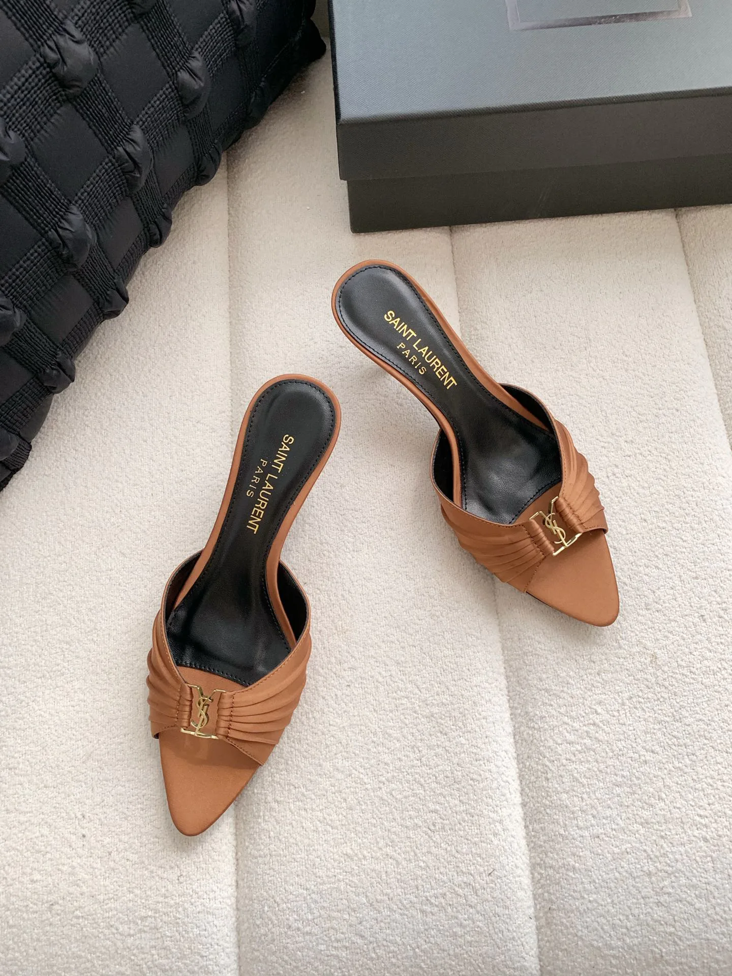 Women's Mules And Clogs SAINT LAURENT 17371743