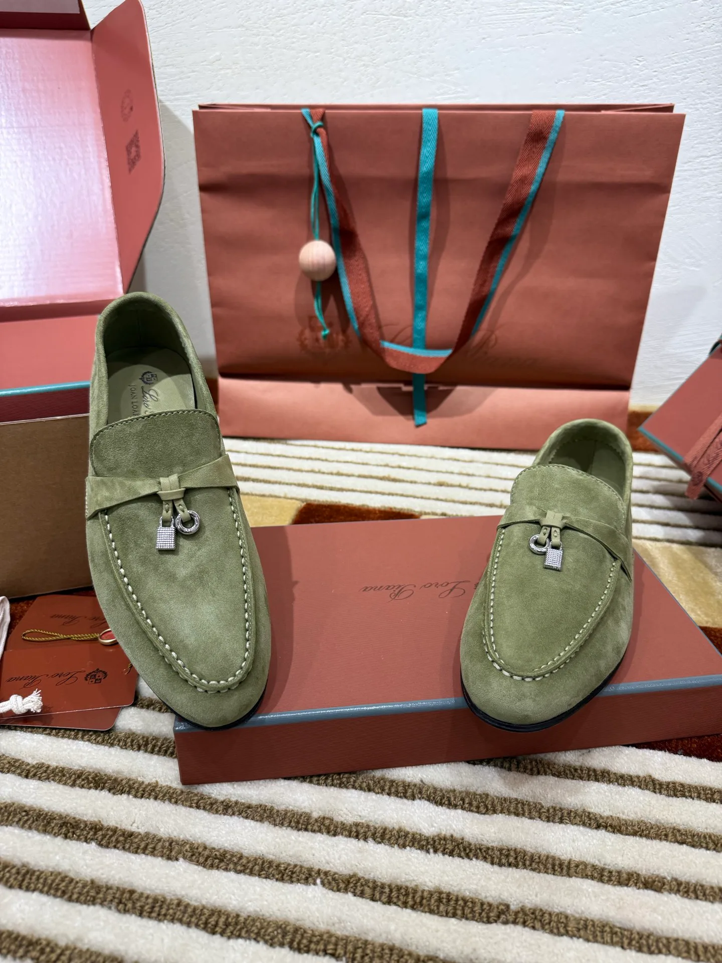 Women's Loafers And Moccasins LORO PIANA 18143196