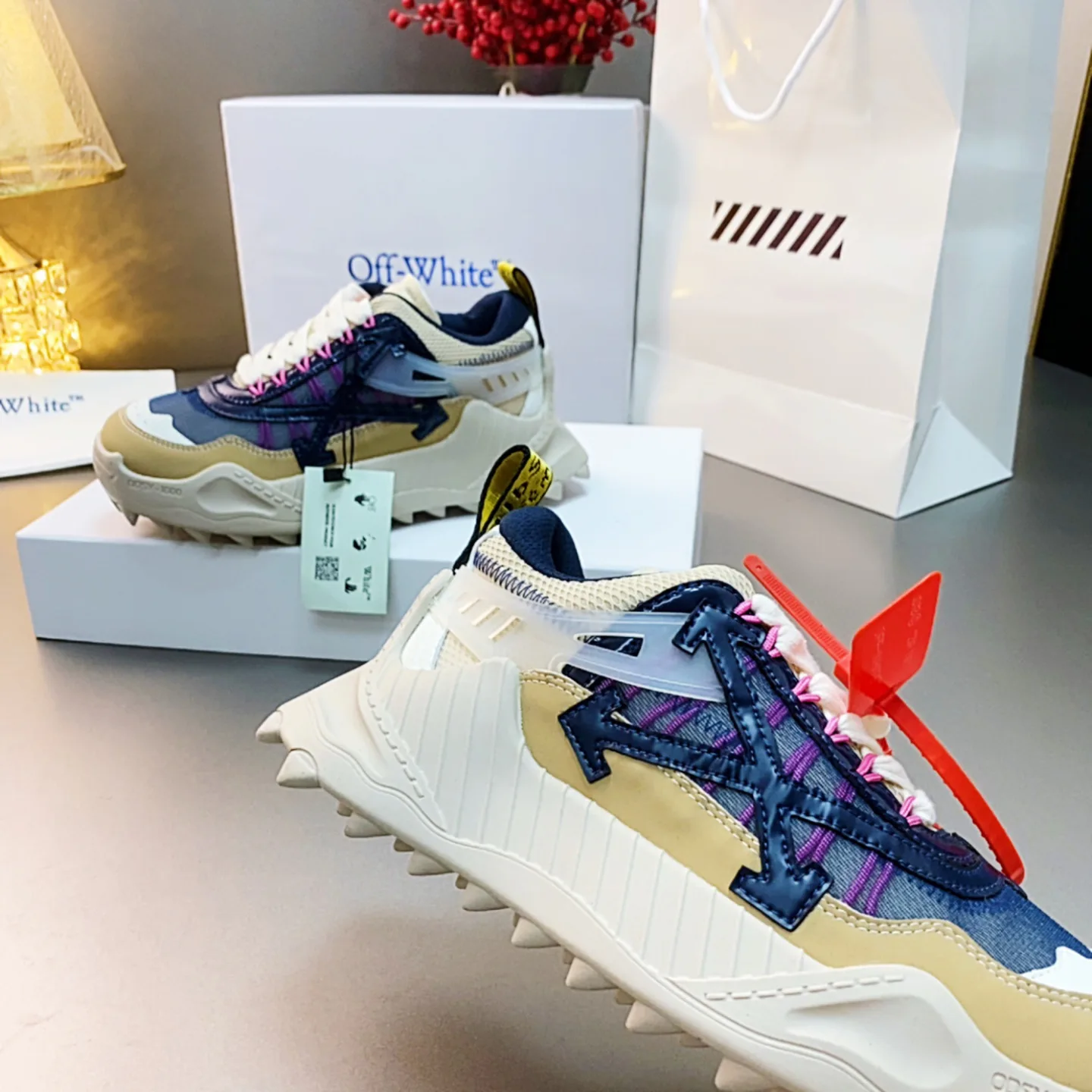 Women's Sneakers OFF-WHITE 17530543