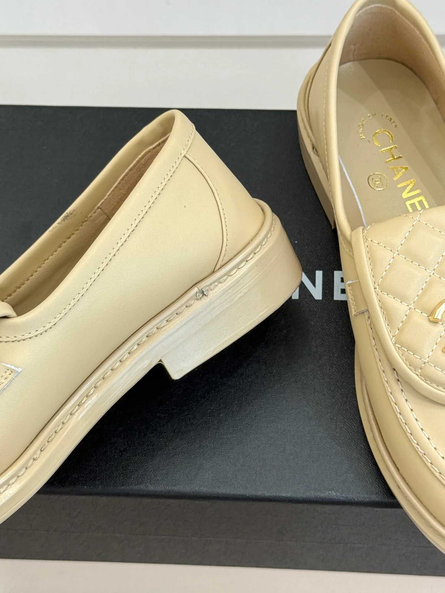 Women's Loafers And Moccasins CHANEL 17336069