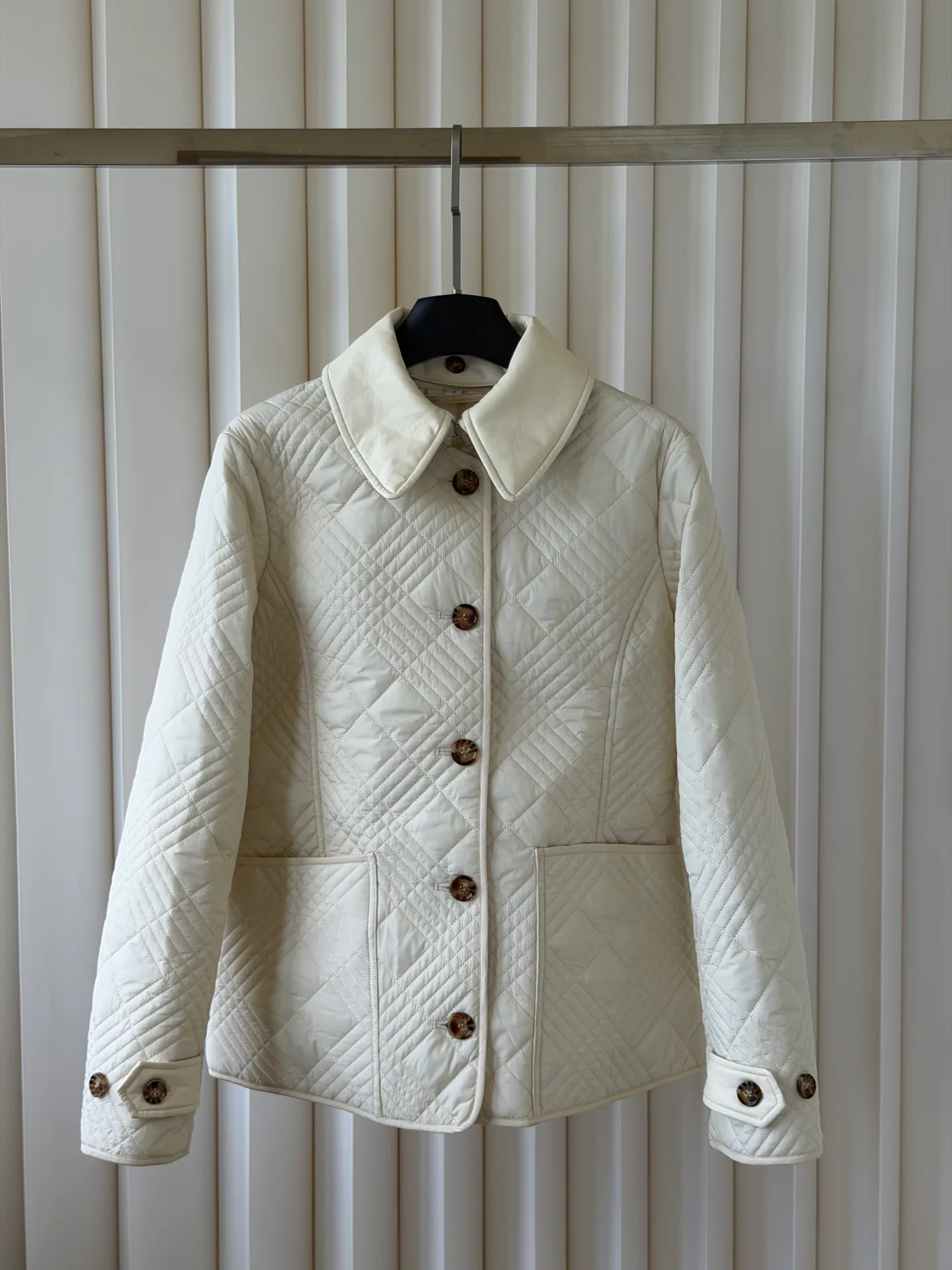 Куртки И Пуховики Женские Burberry 18615351