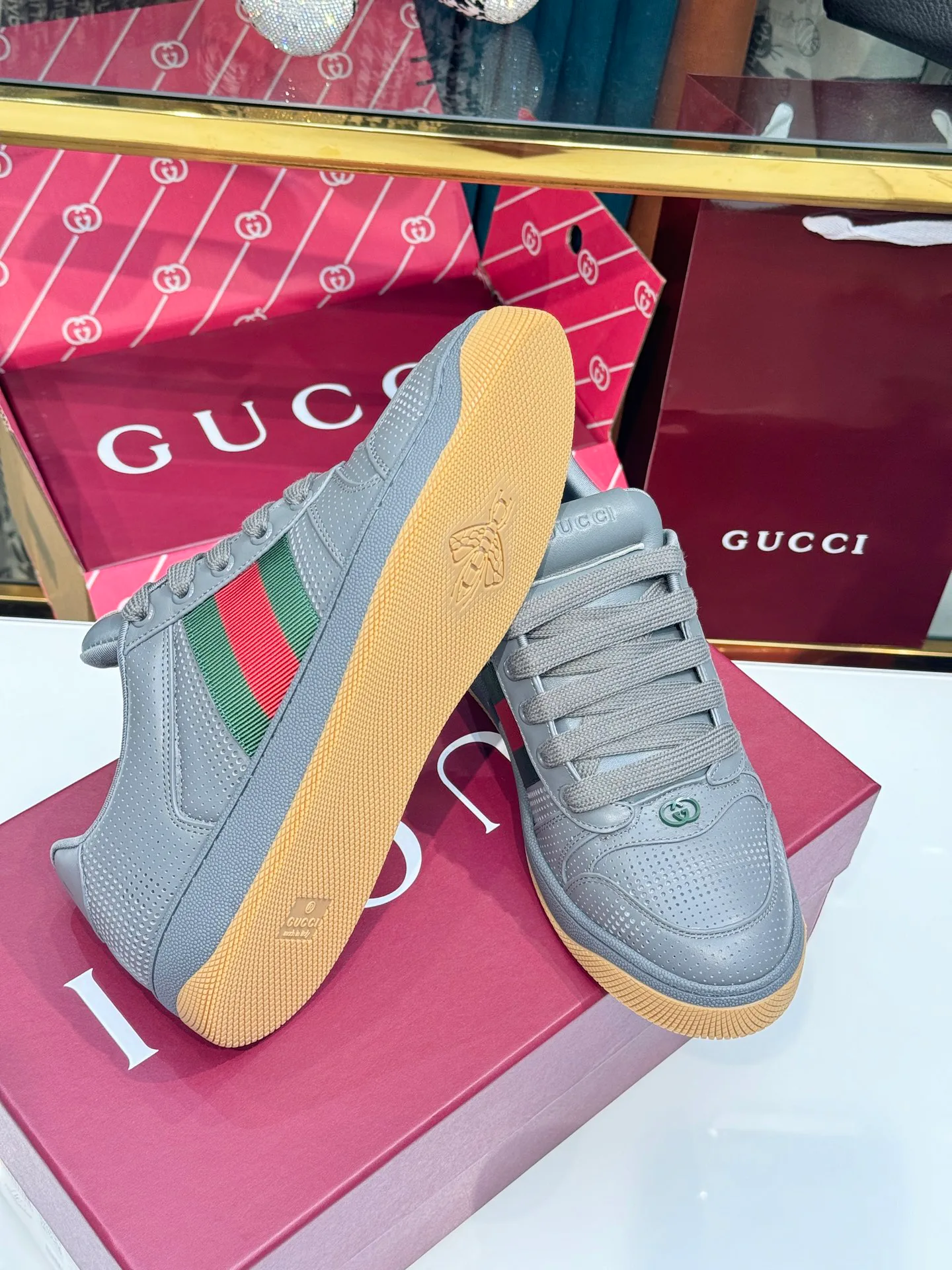 Women's Sneakers GUCCI 17946875