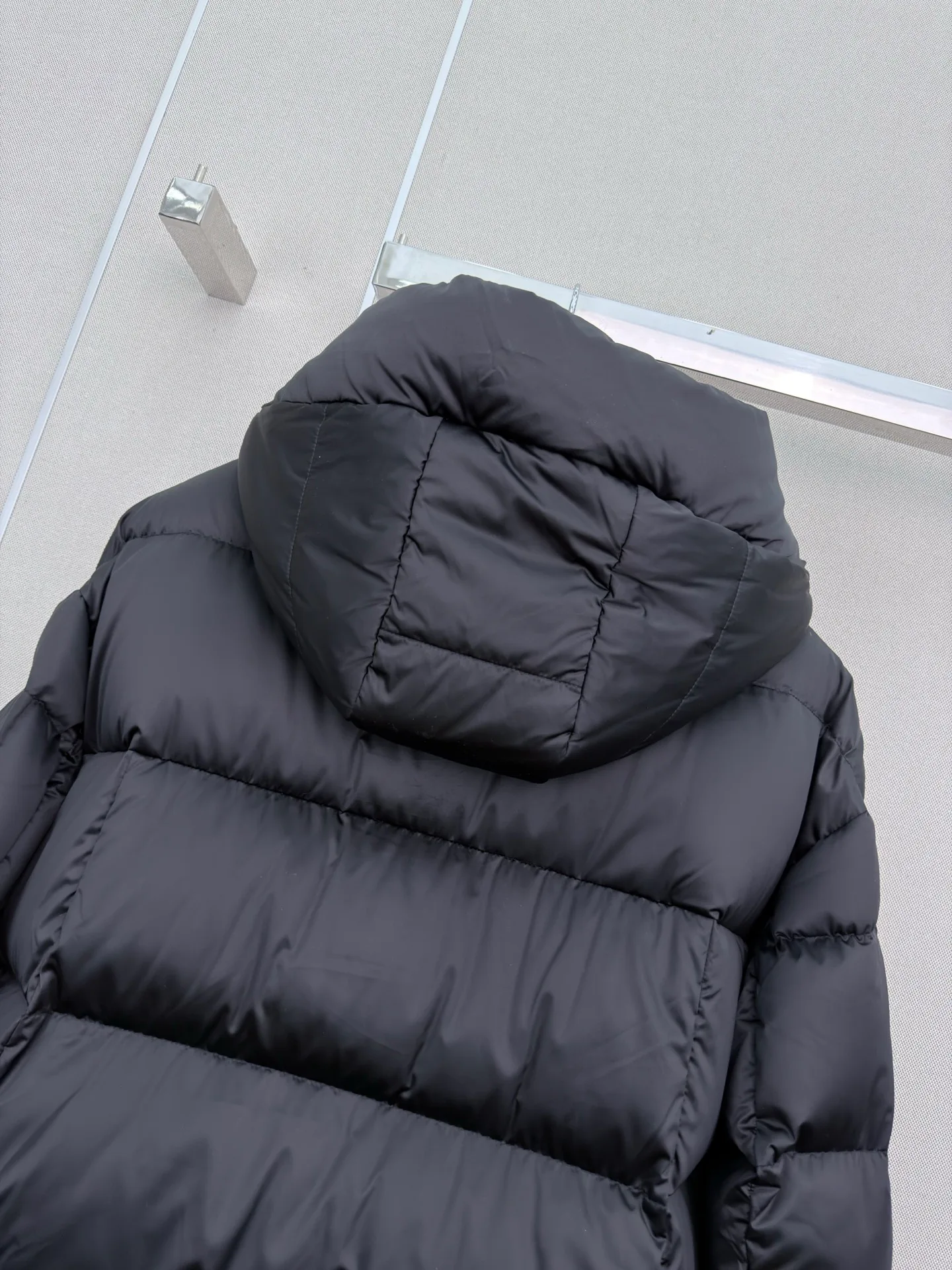 Куртки И Пуховики Женские Prada 18600988