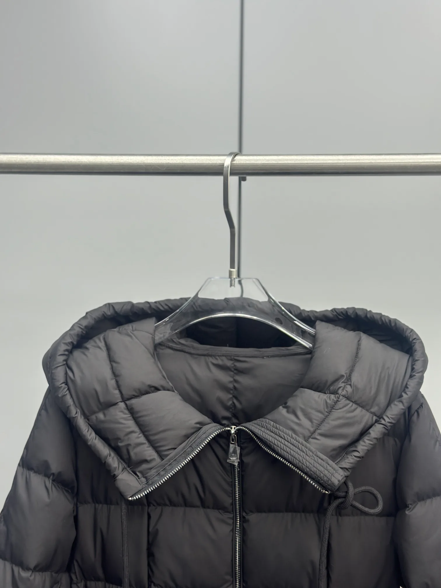 Куртки И Пуховики Женские Moncler 18609655