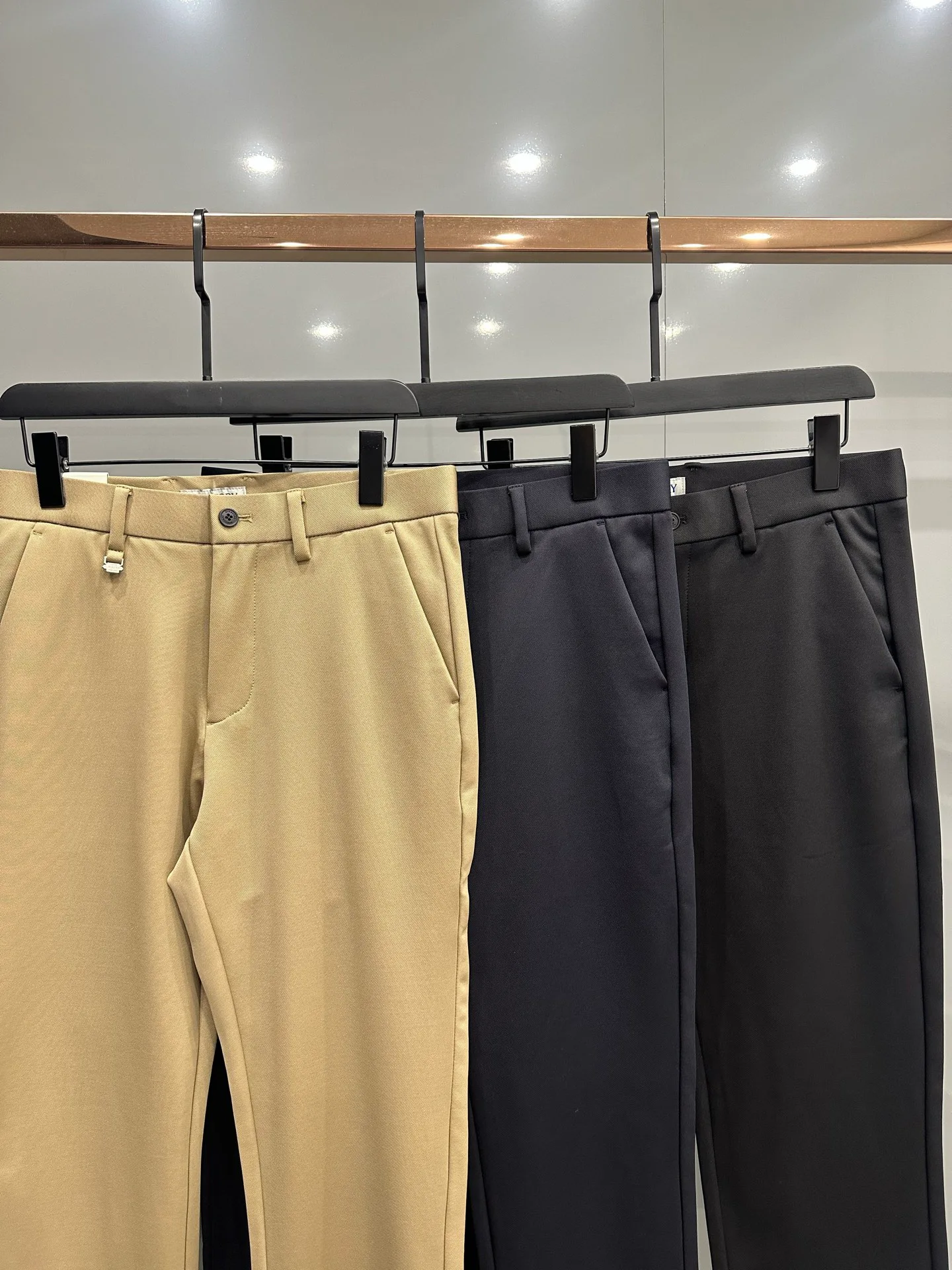 Men's Trousers BURBERRY 18072106