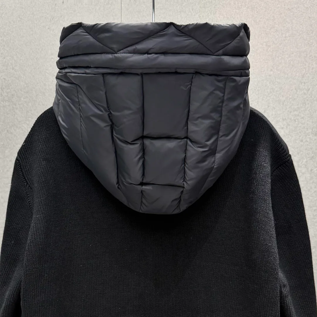 Men's Jackets And Down Jackets MONCLER 17207491