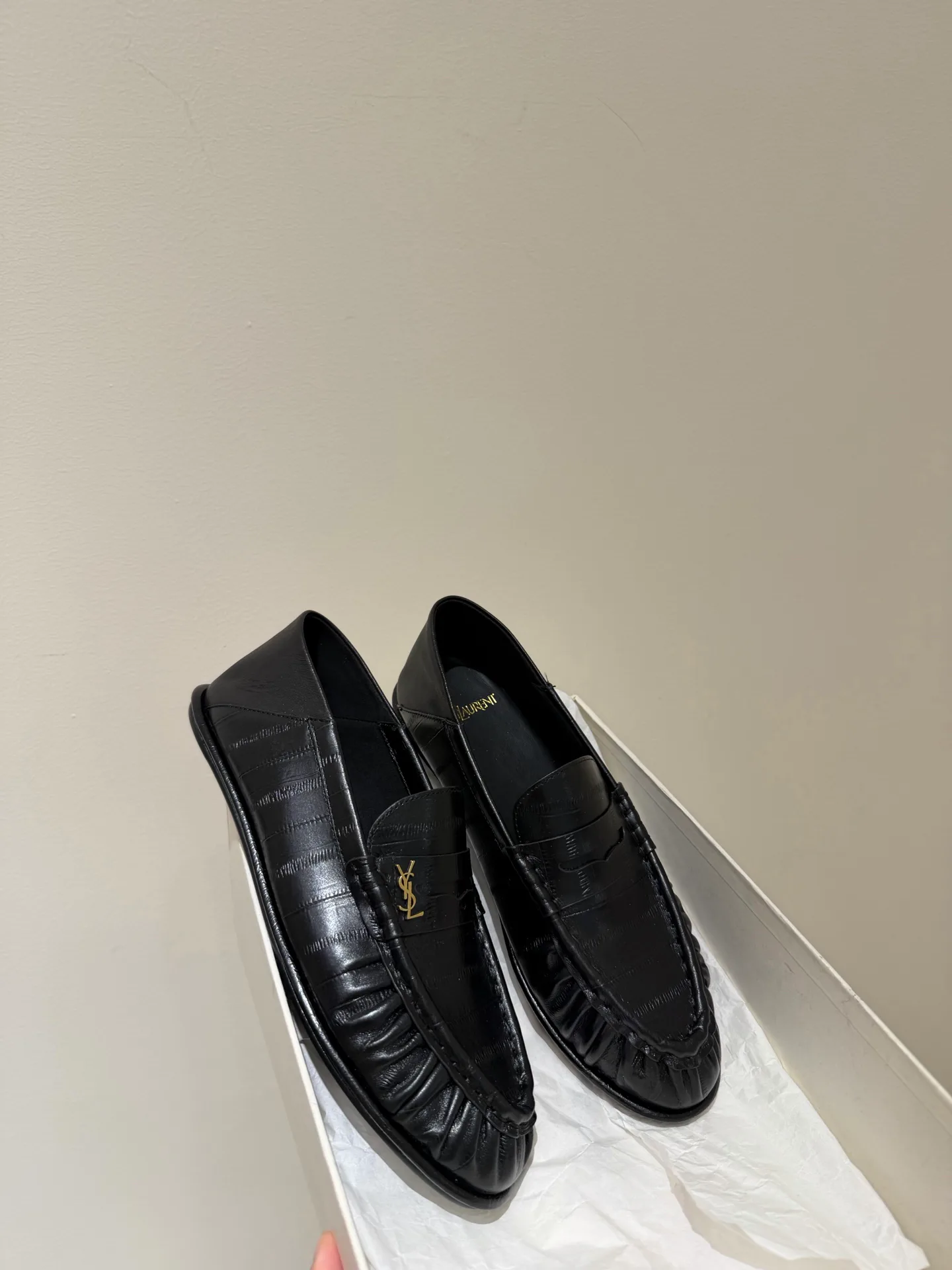 Women's Loafers And Moccasins SAINT LAURENT 18195710