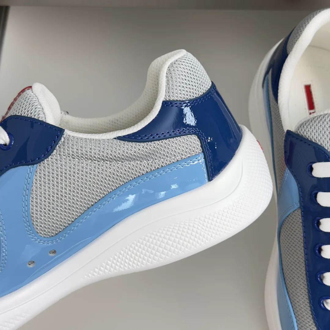 Men's Sneakers PRADA 17803079