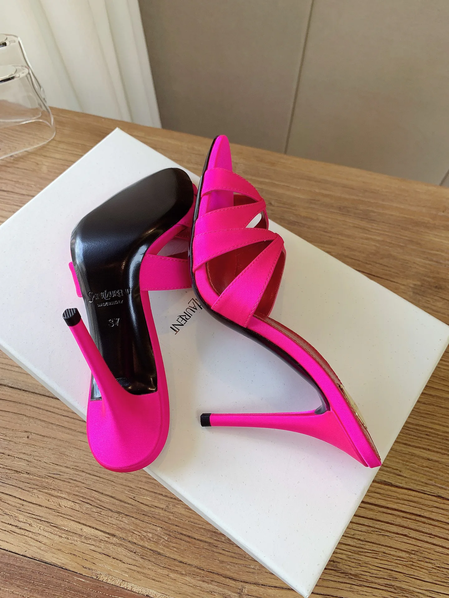 Women's Open-Toe Sandals SAINT LAURENT 17803536