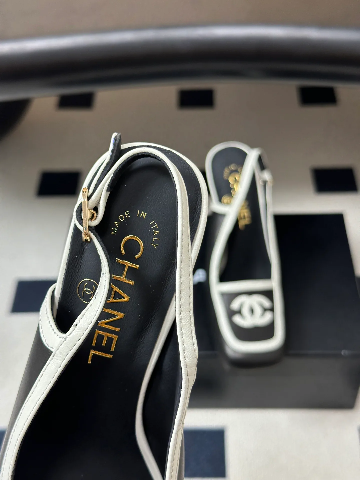 Women's Open-Toe Sandals CHANEL 18041926