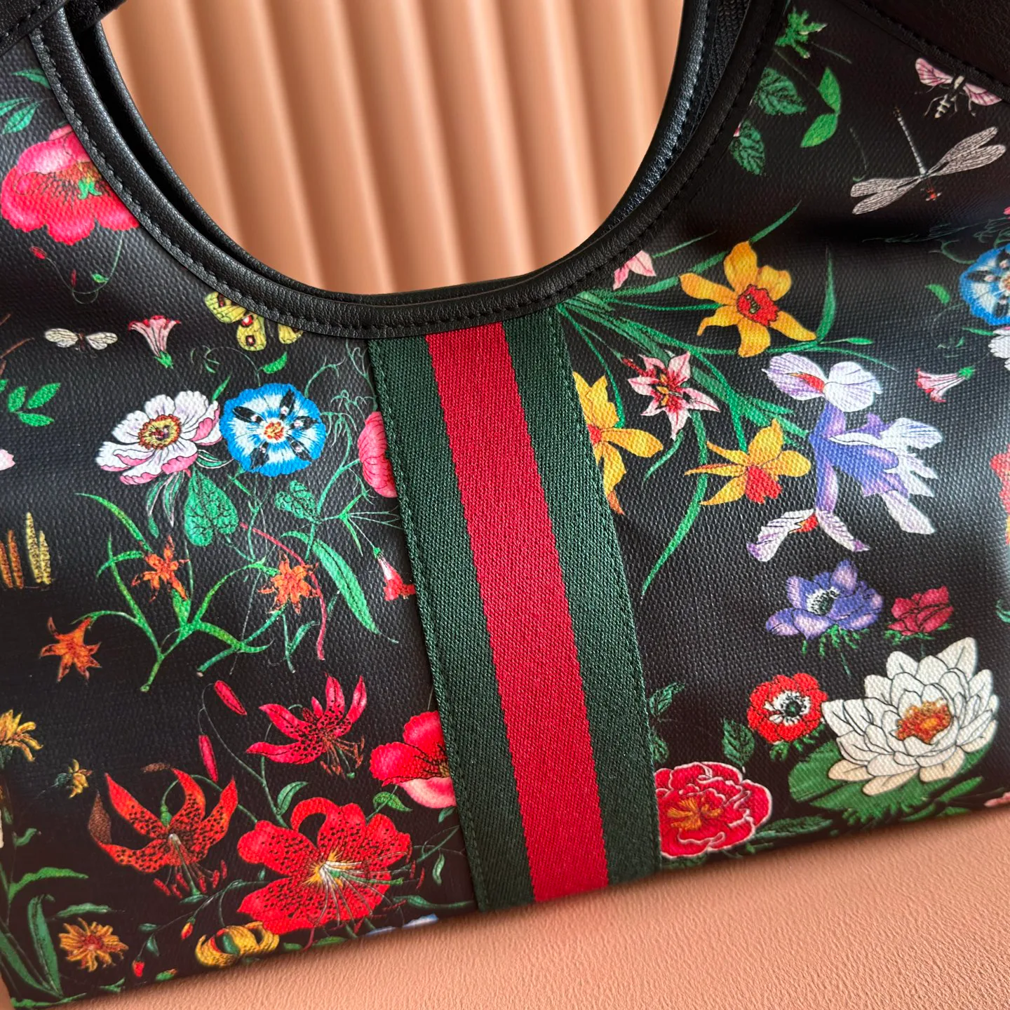 Women's Classic Handbags GUCCI 18148092