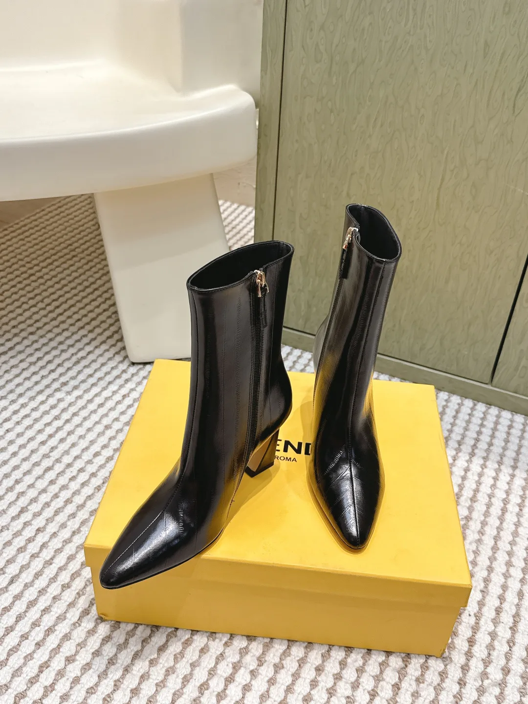 Women's Booties FENDI 18153059