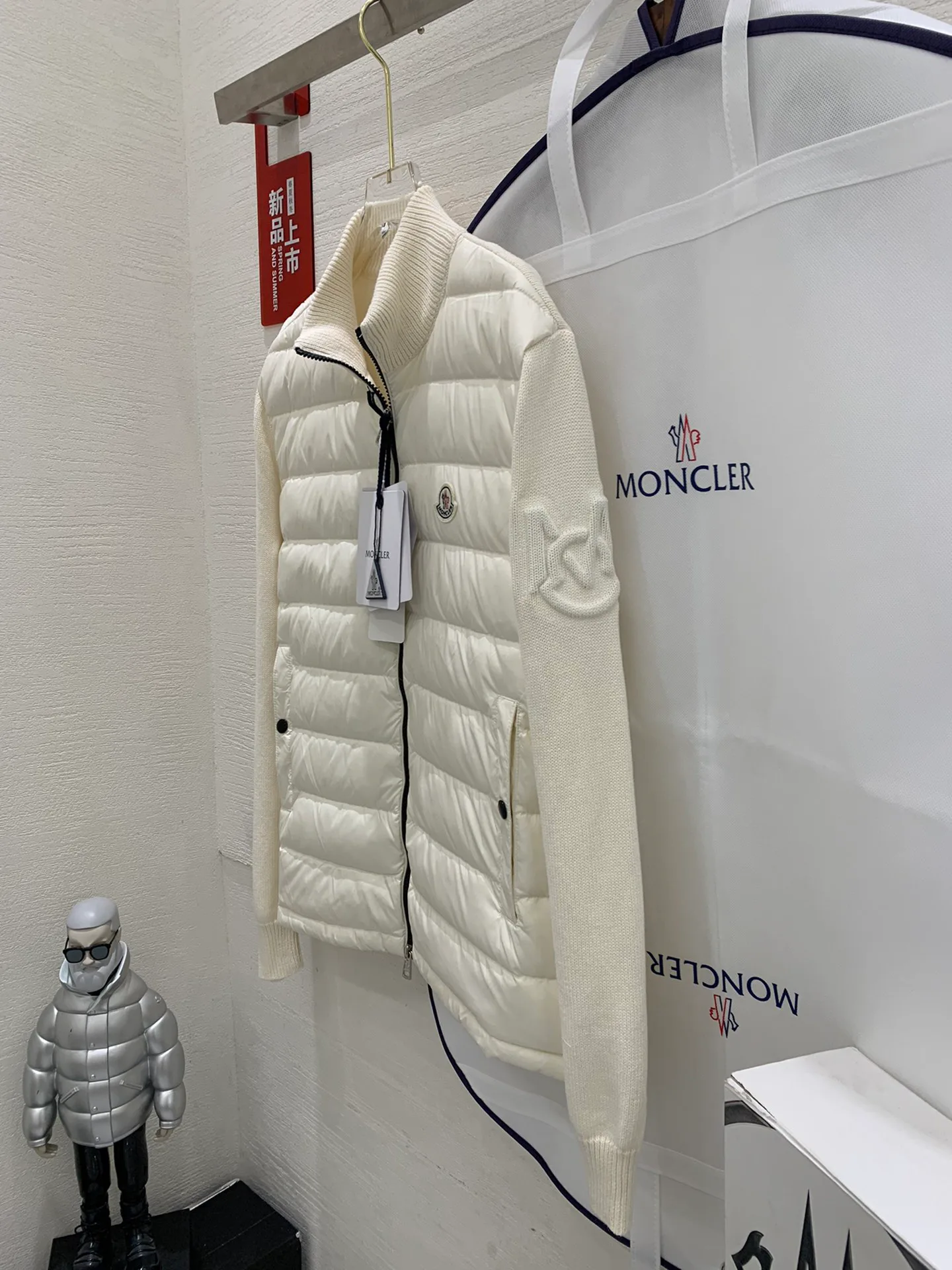 Men's Jackets And Down Jackets MONCLER 18029938