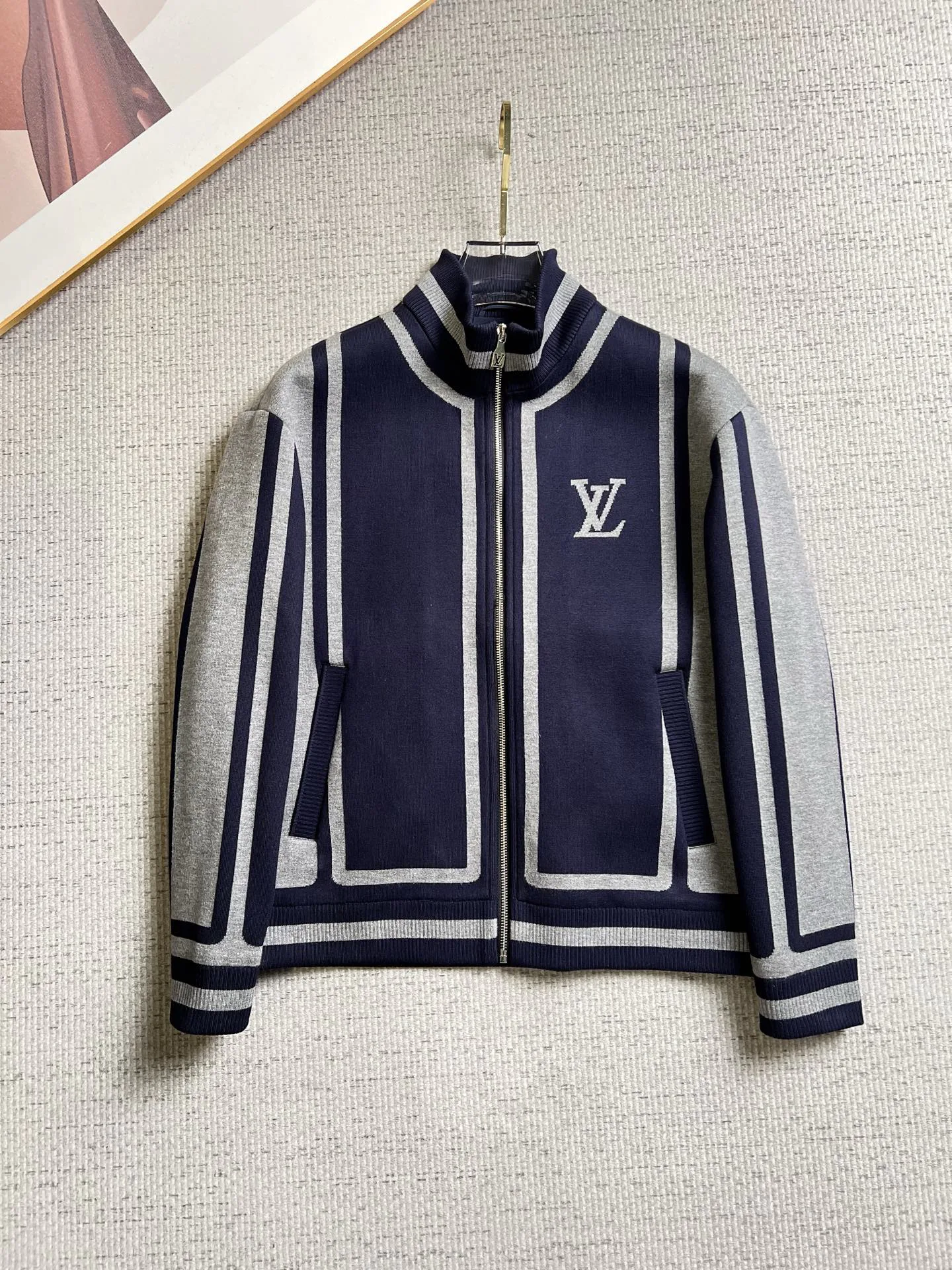 Men's Jackets And Down Jackets LOUIS VUITTON 18098406