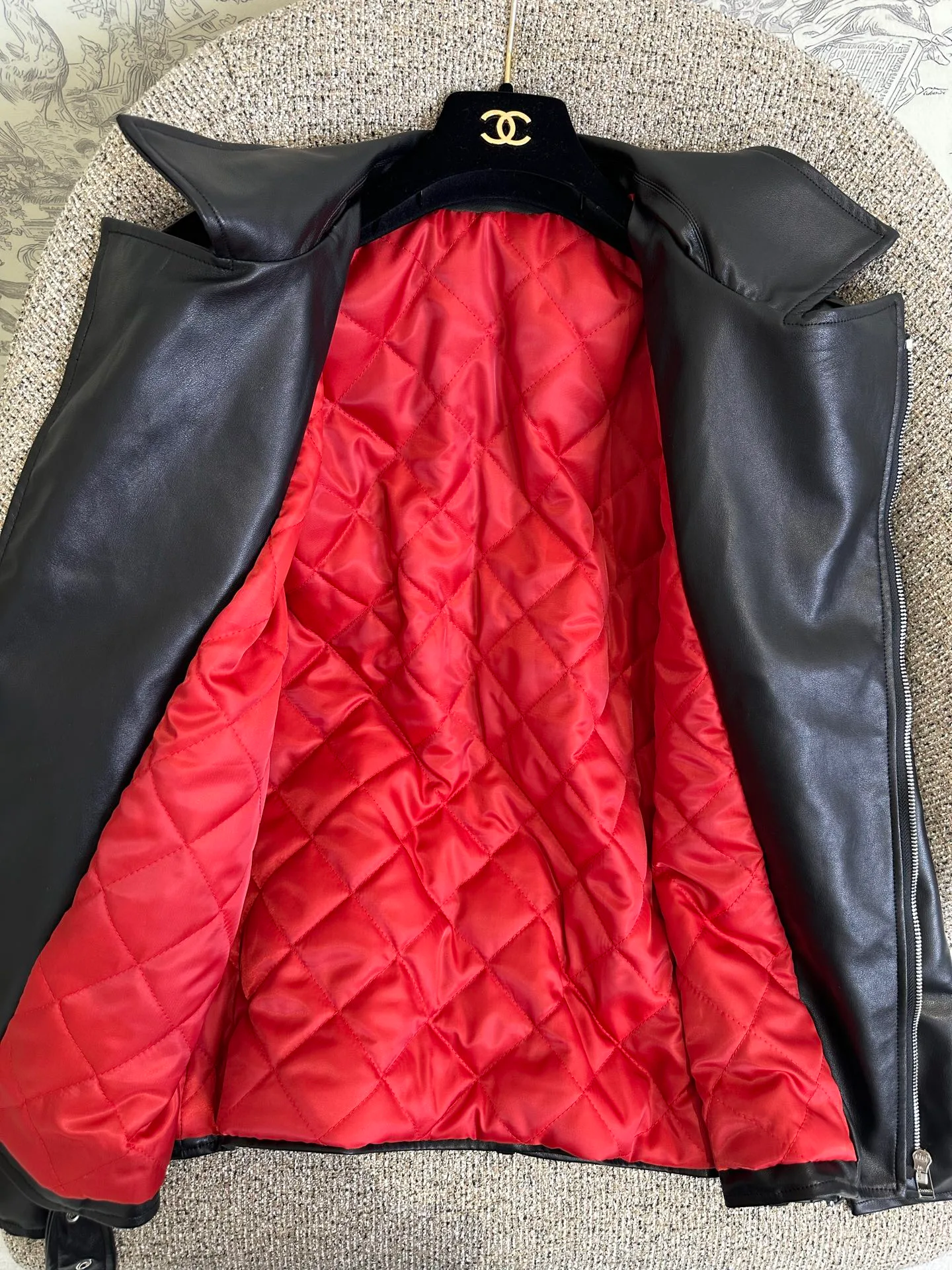 Women's Leather Jackets And Sheepskin Coats CHANEL 18138522