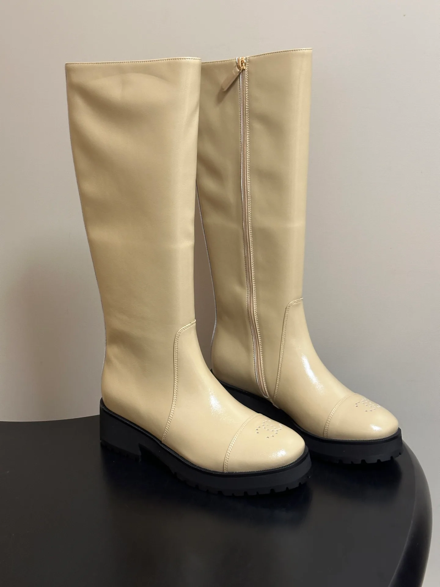 Women's Boots CHANEL 18048836