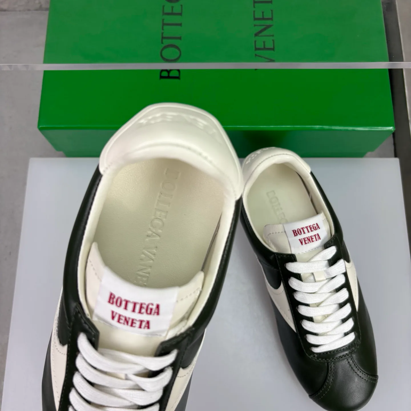Women's Sneakers BOTTEGA VENETA 18351657