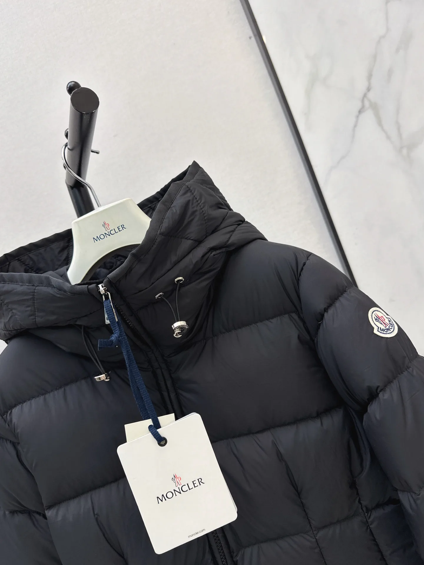Women's Jackets And Down Jackets MONCLER 18128171