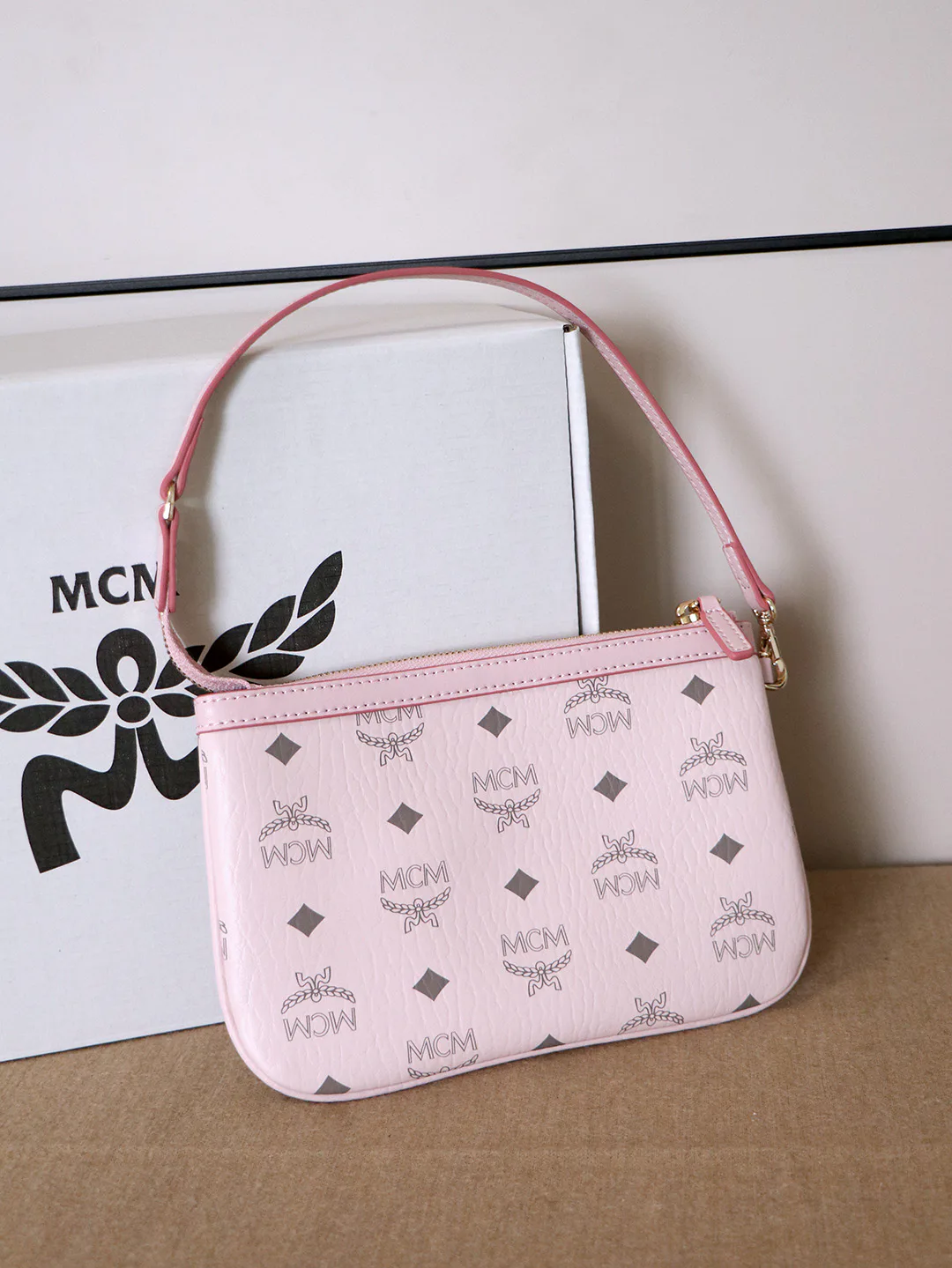 Women's Classic Handbags MCM 18223302
