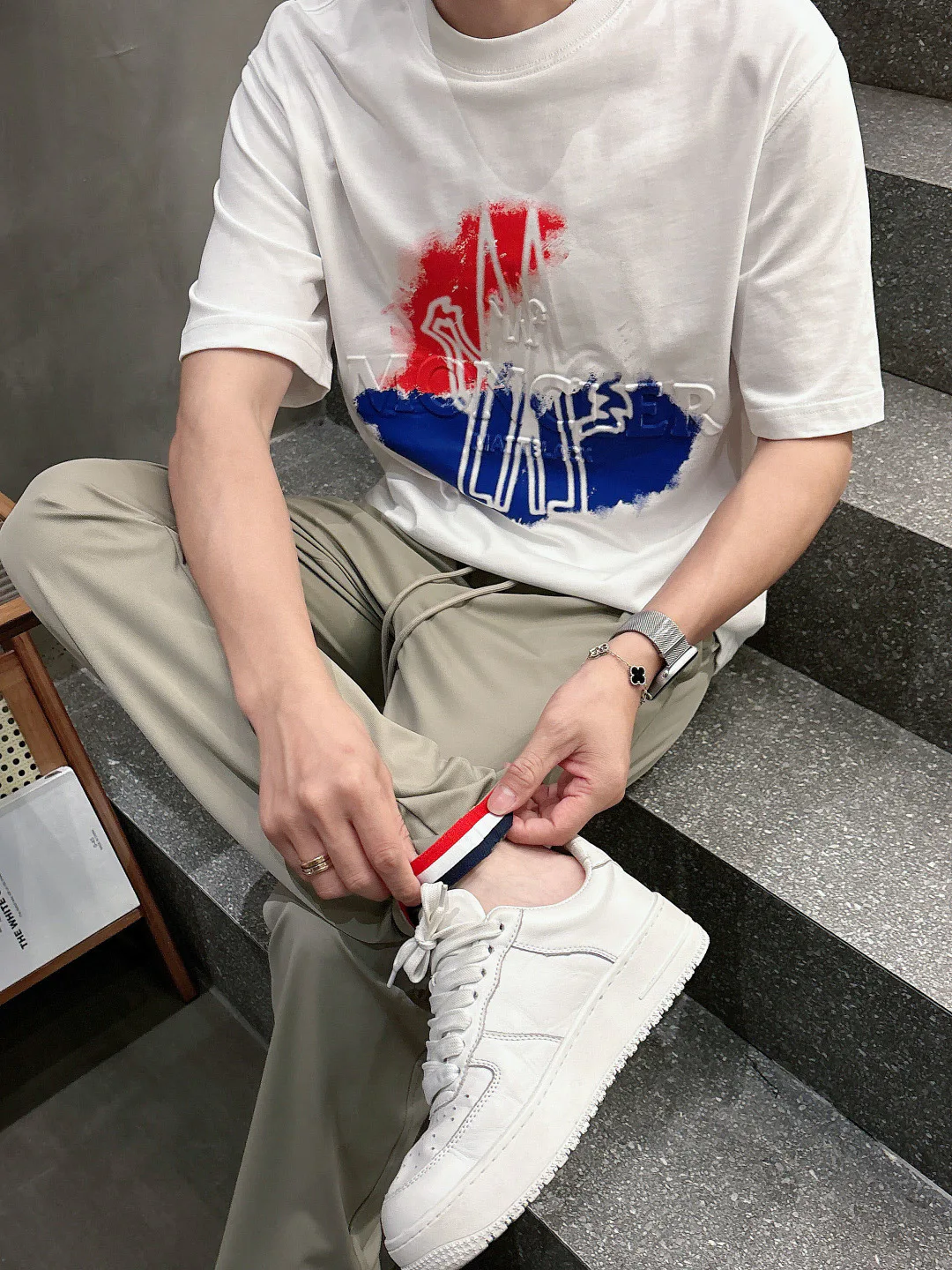Men's Trousers MONCLER 18097668