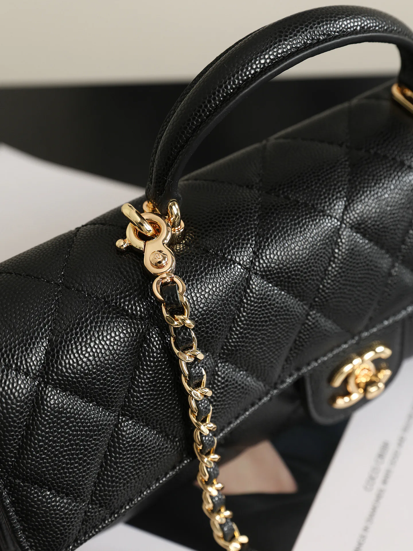 Women's Classic Handbags CHANEL 18000338