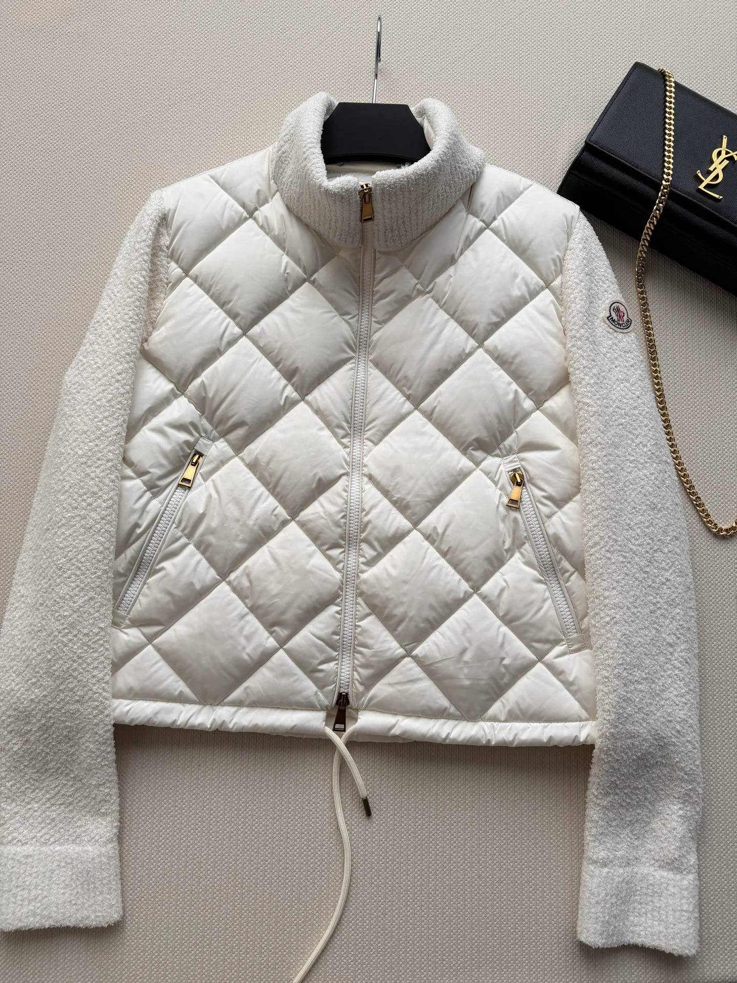 Women's Jackets And Down Jackets MONCLER 18325815