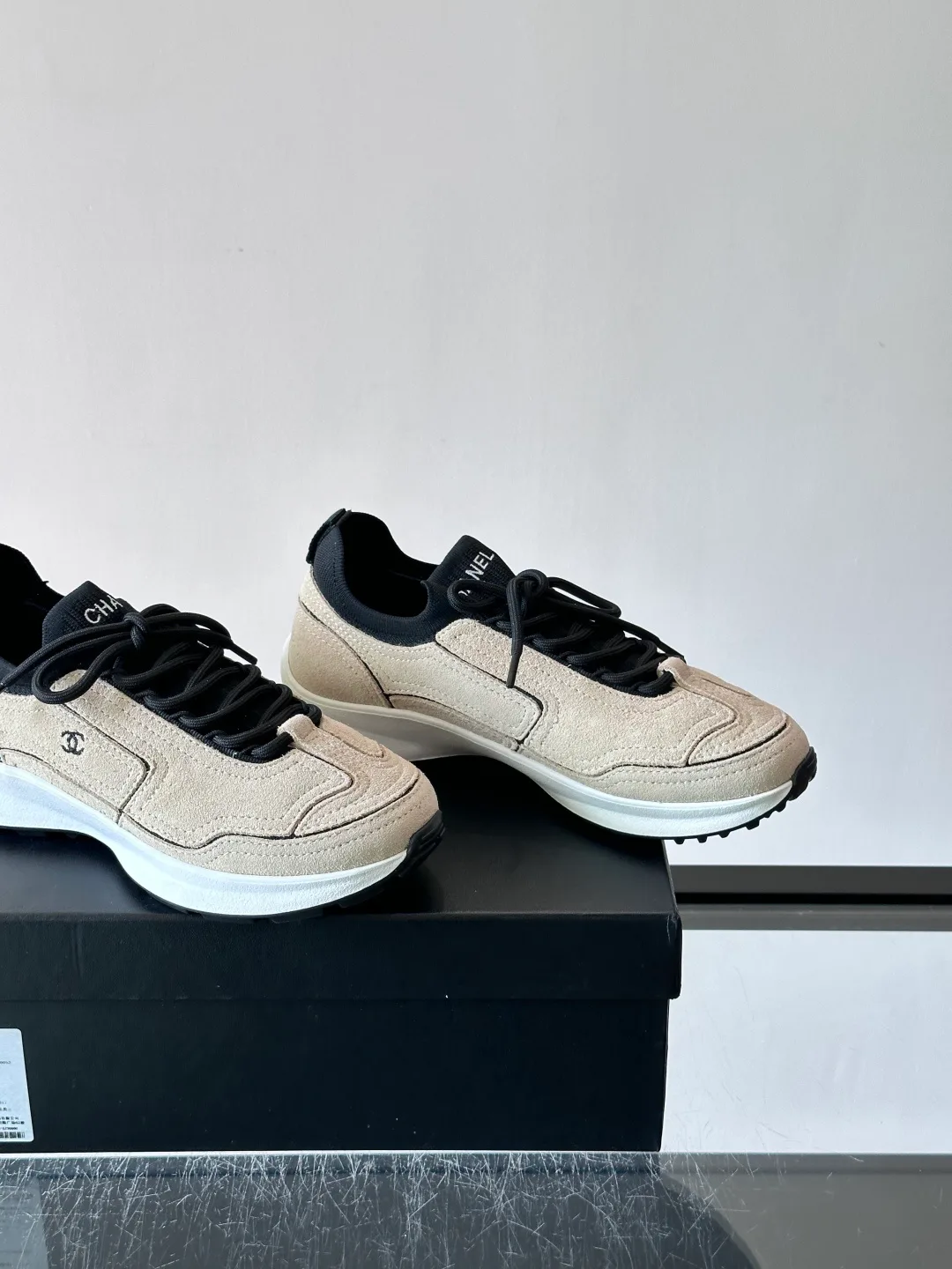 Women's Sneakers CHANEL 18079223