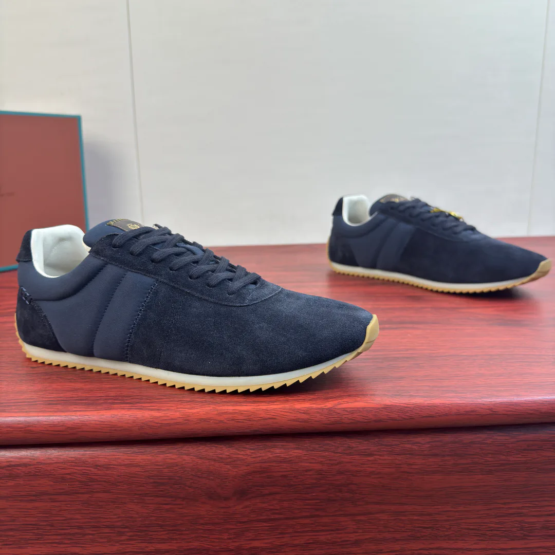 Women's Sneakers LORO PIANA 17636484